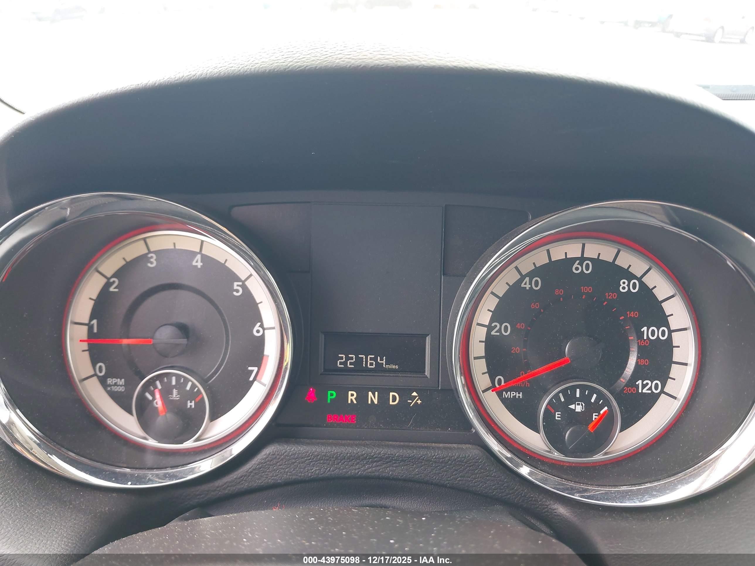 DODGE GRAND image 7