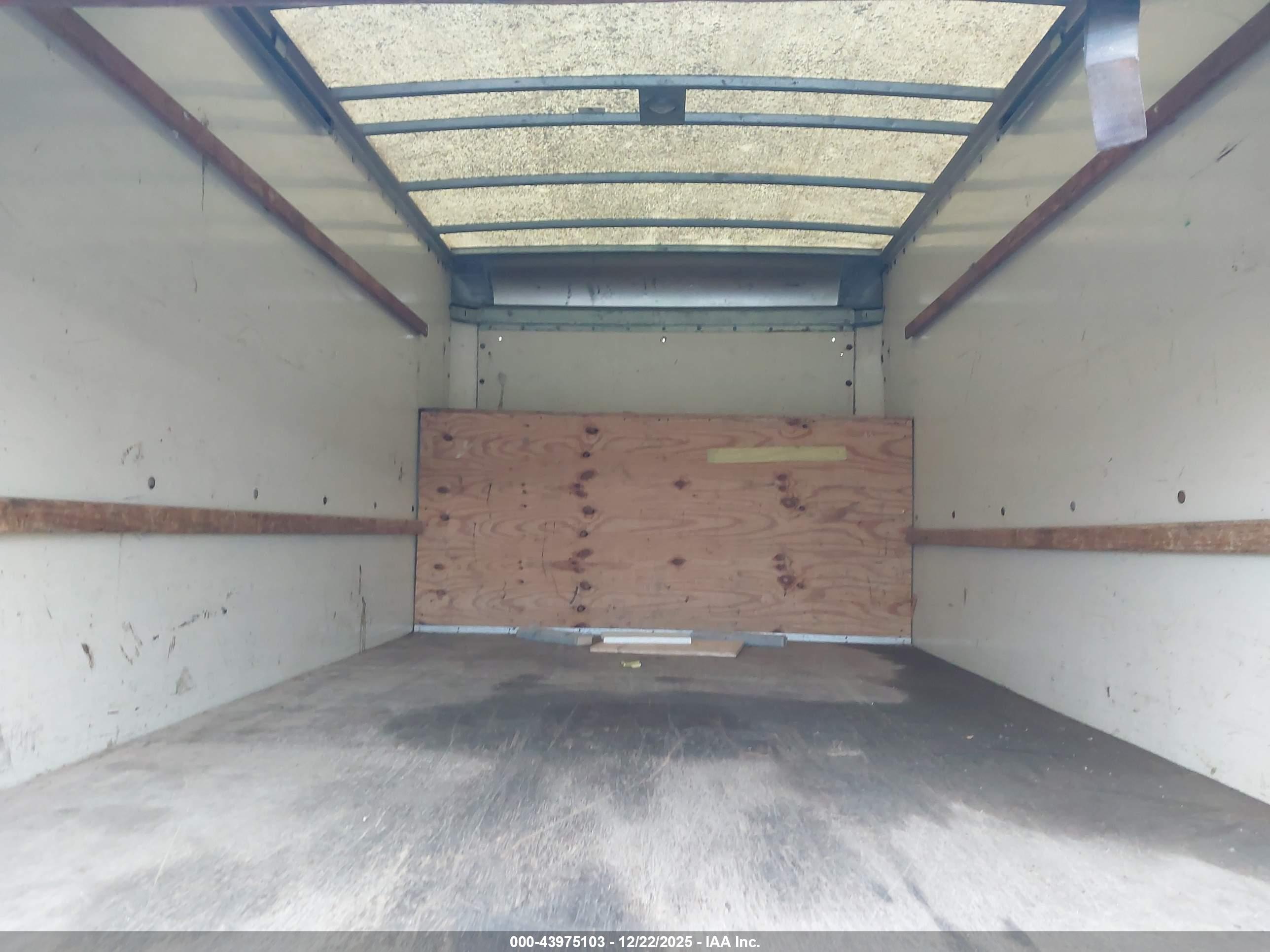 FORD E-350 image 7