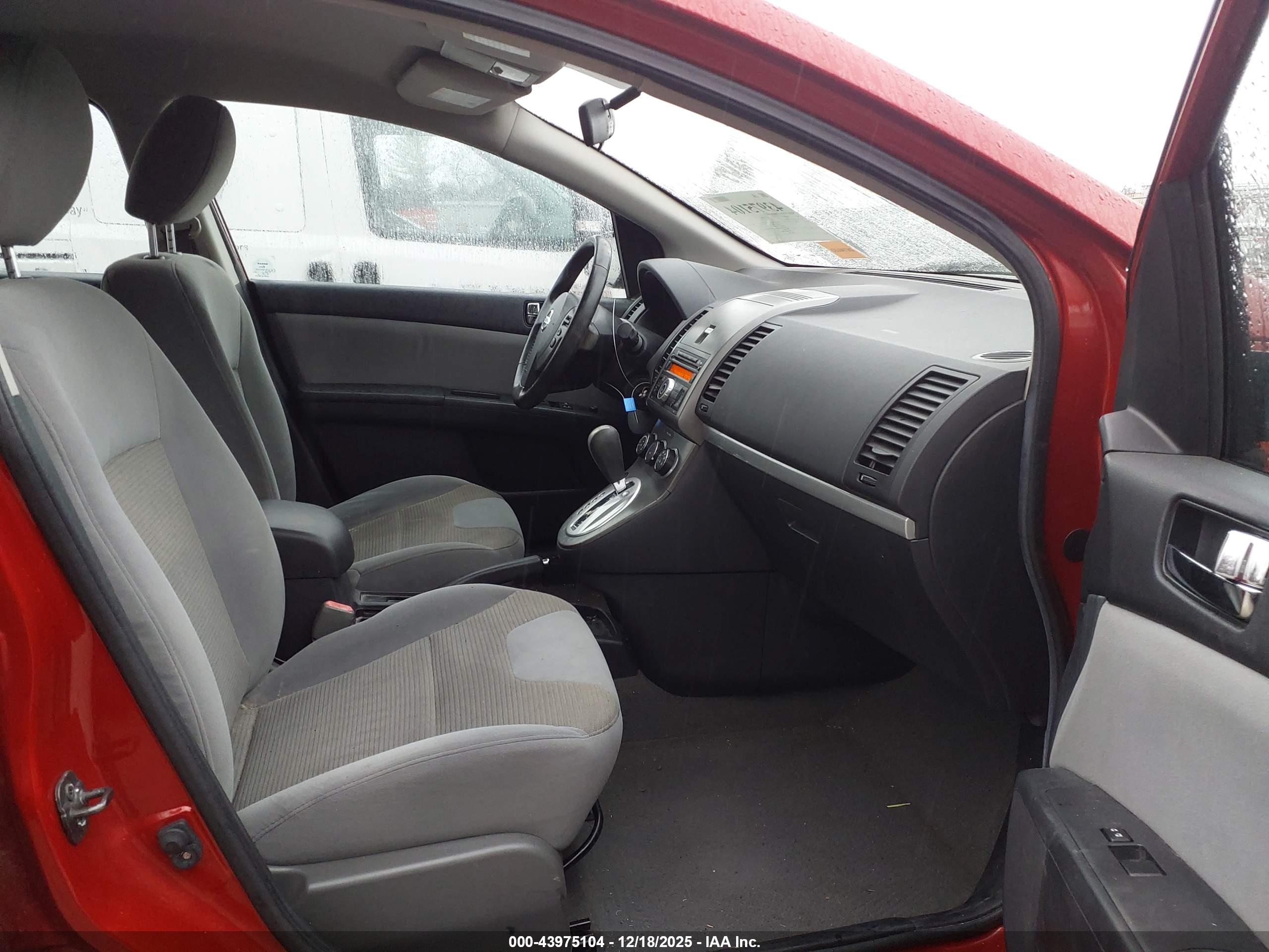 NISSAN SENTRA image 5