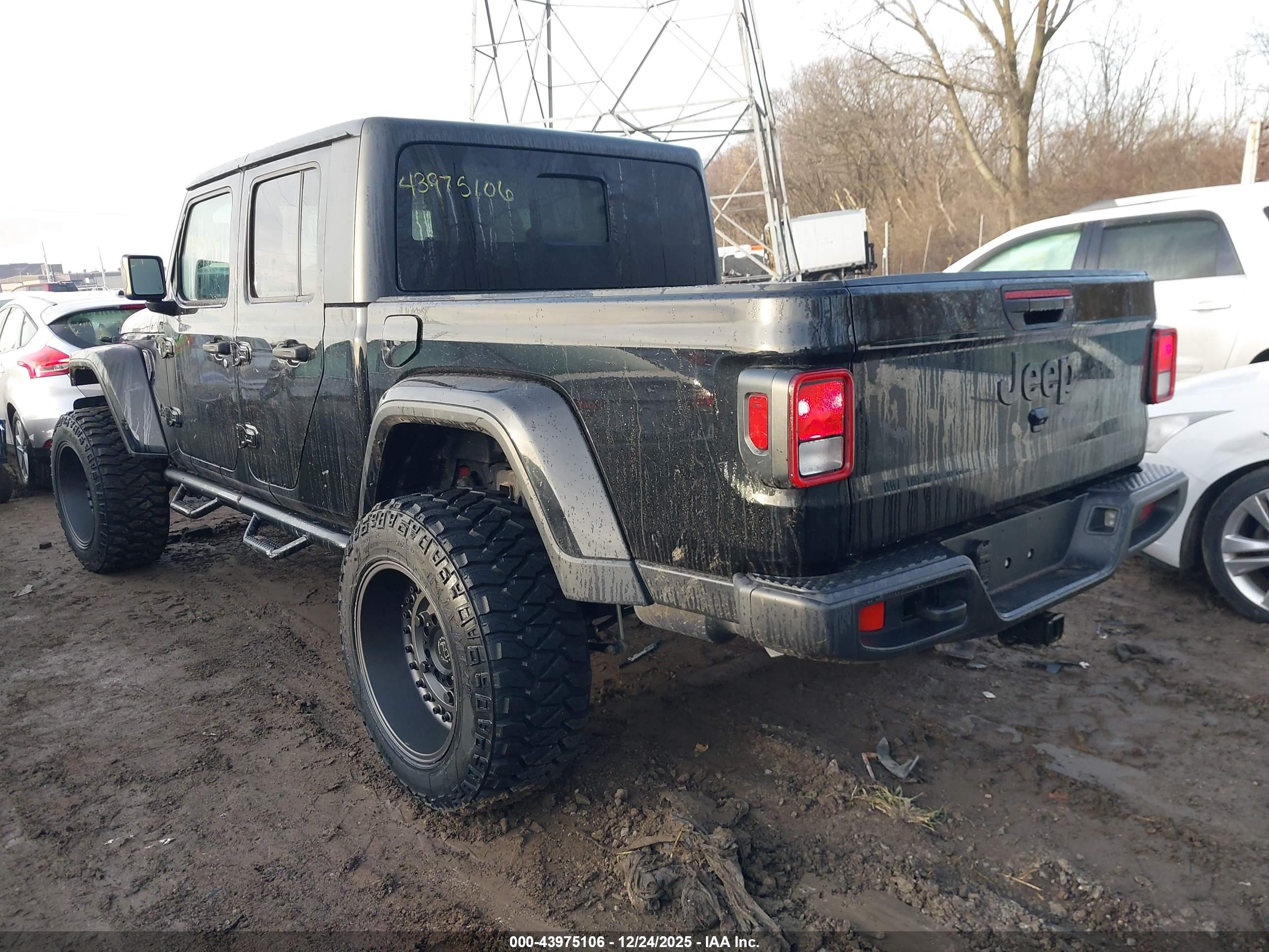 JEEP GLADIATOR image 3