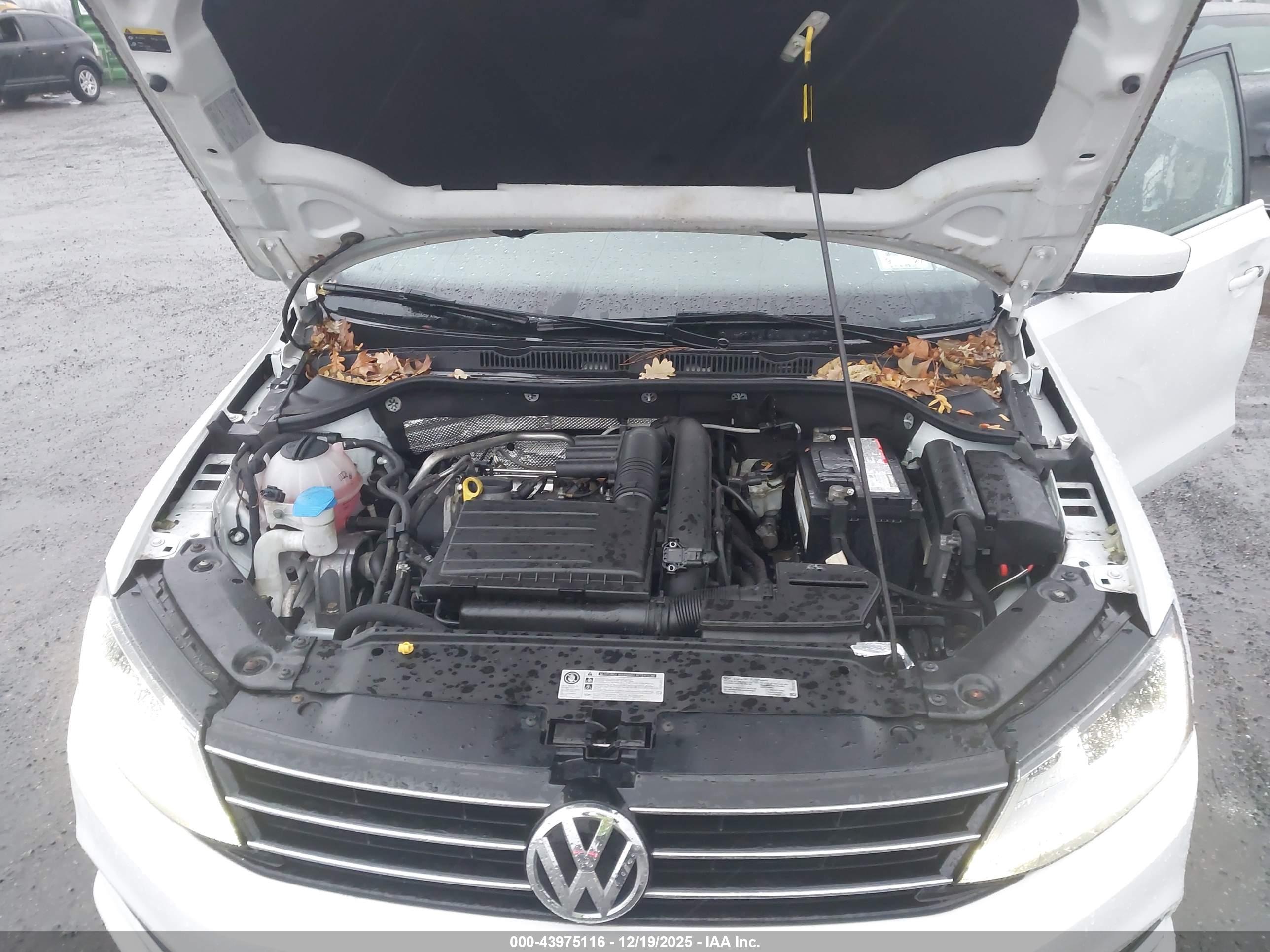 VOLKSWAGEN JETTA image 10