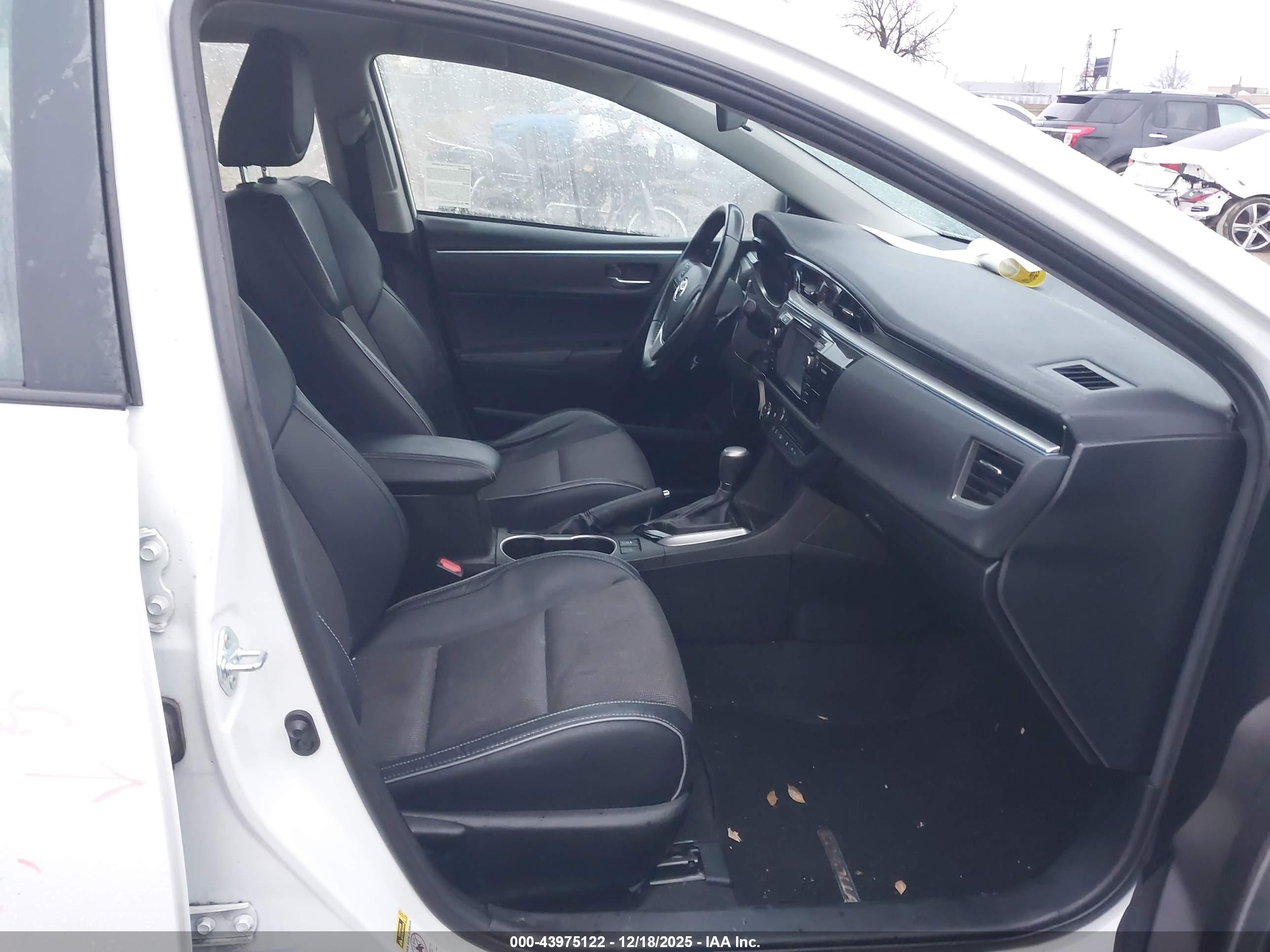 TOYOTA COROLLA image 5