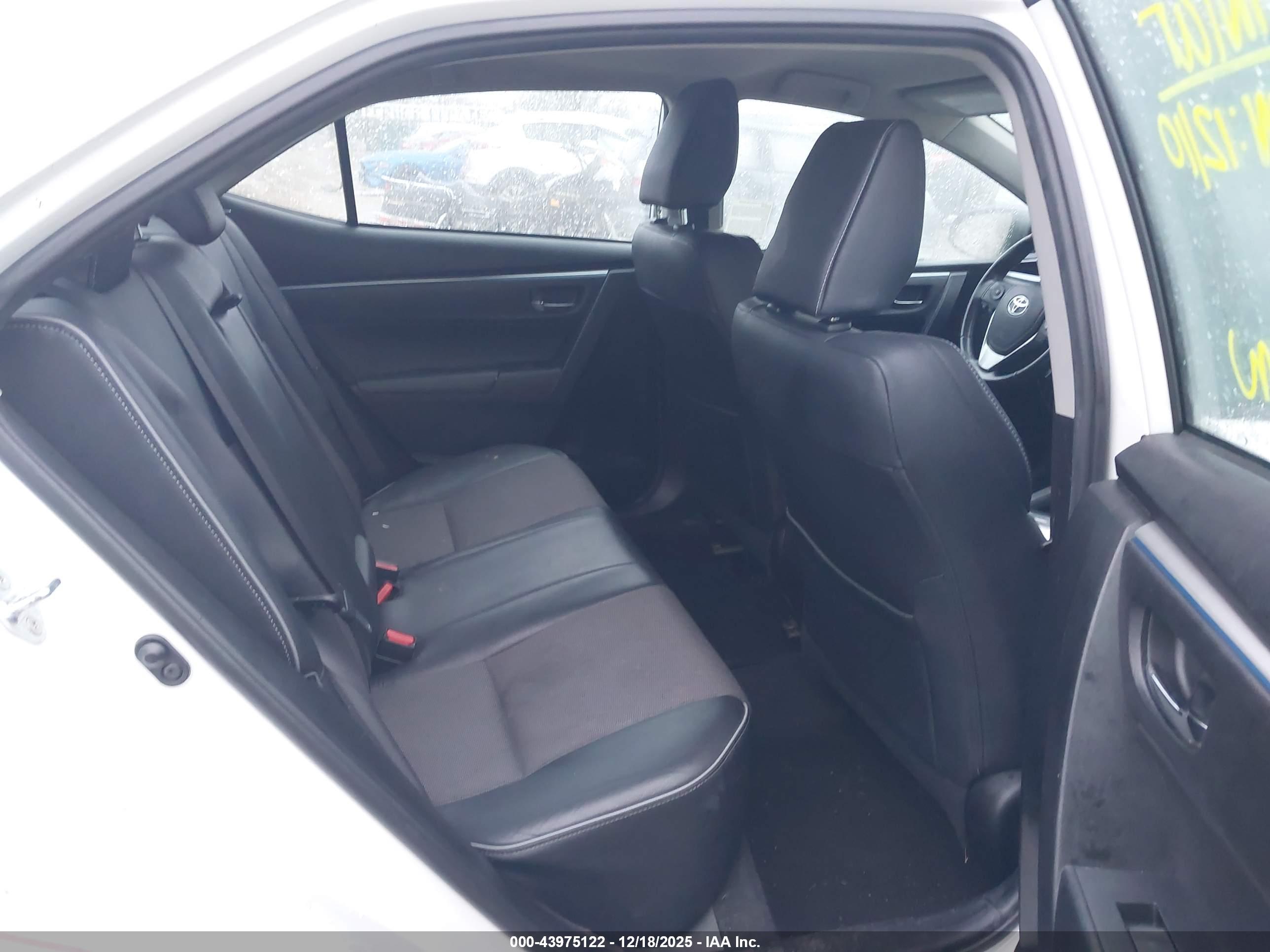 TOYOTA COROLLA image 8