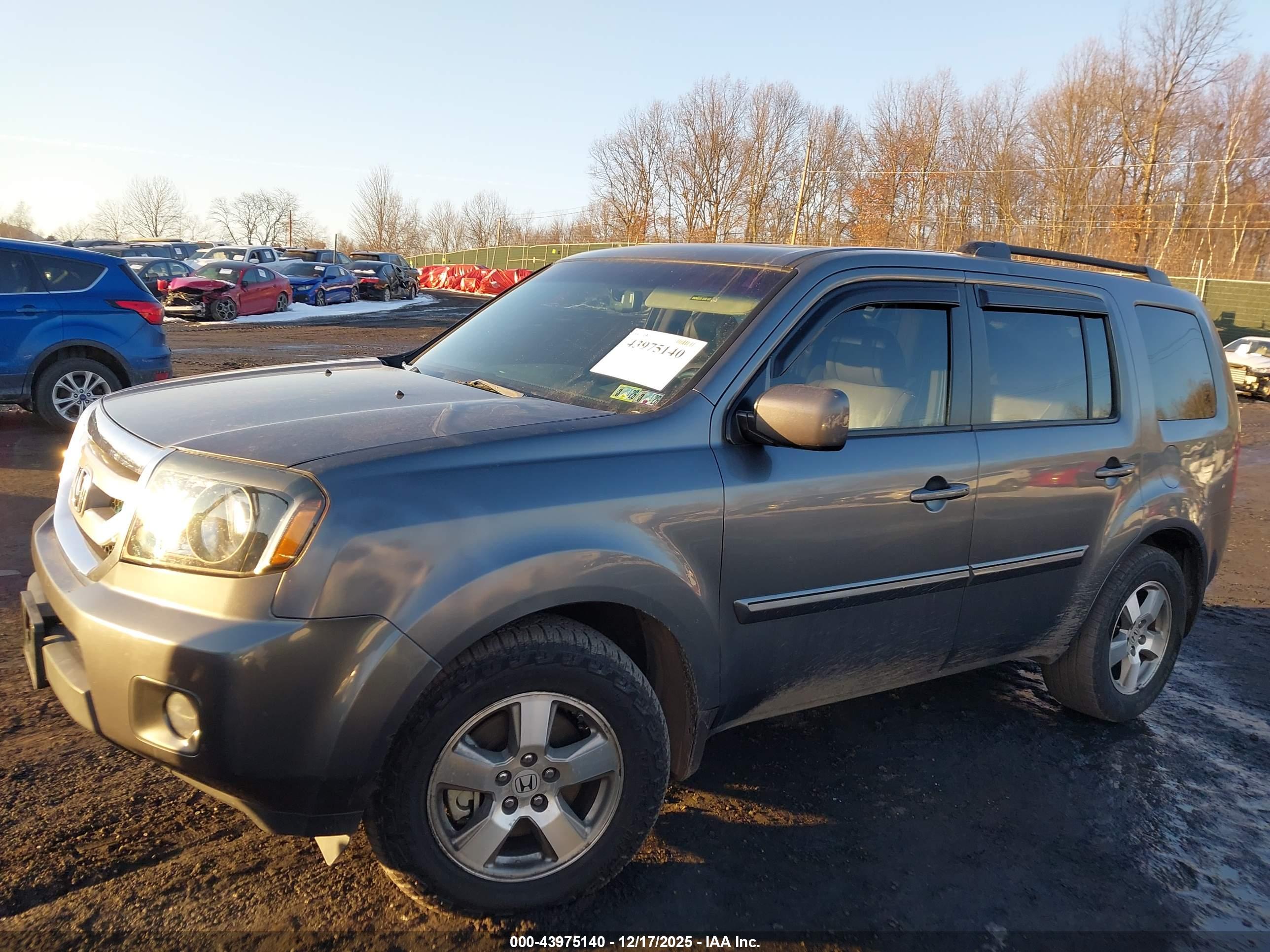 HONDA PILOT image 6