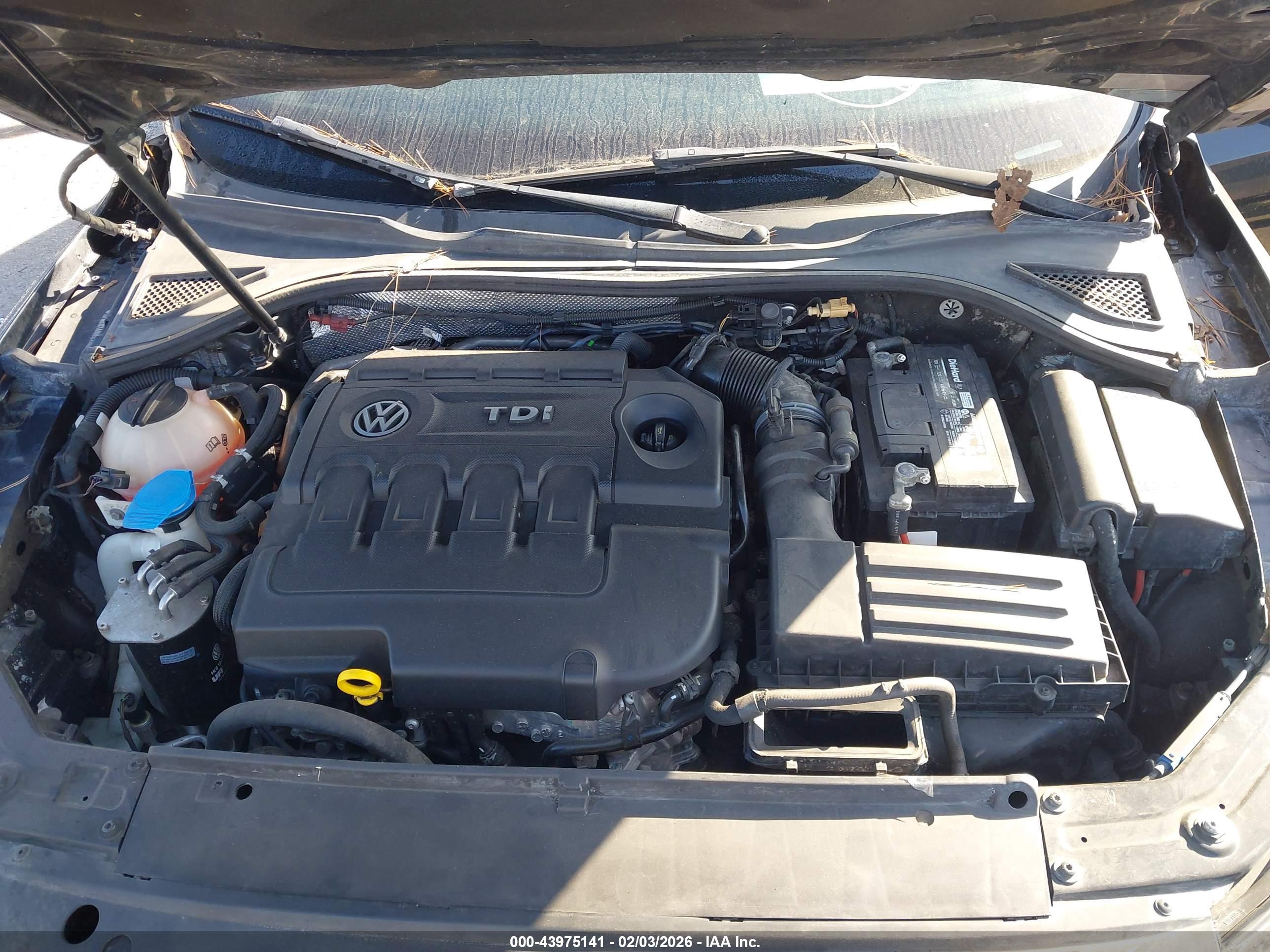 VOLKSWAGEN PASSAT image 10