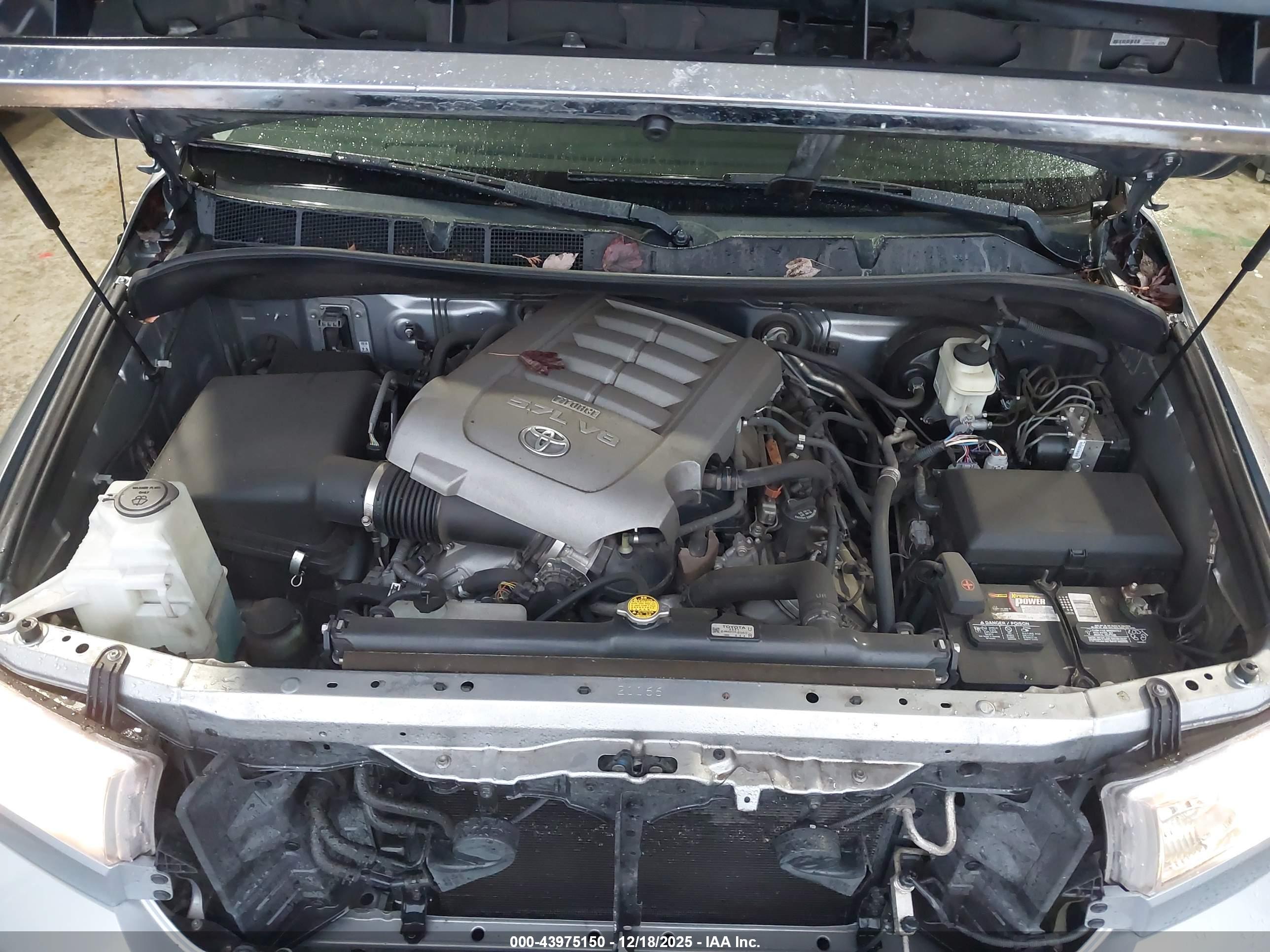 TOYOTA TUNDRA image 10