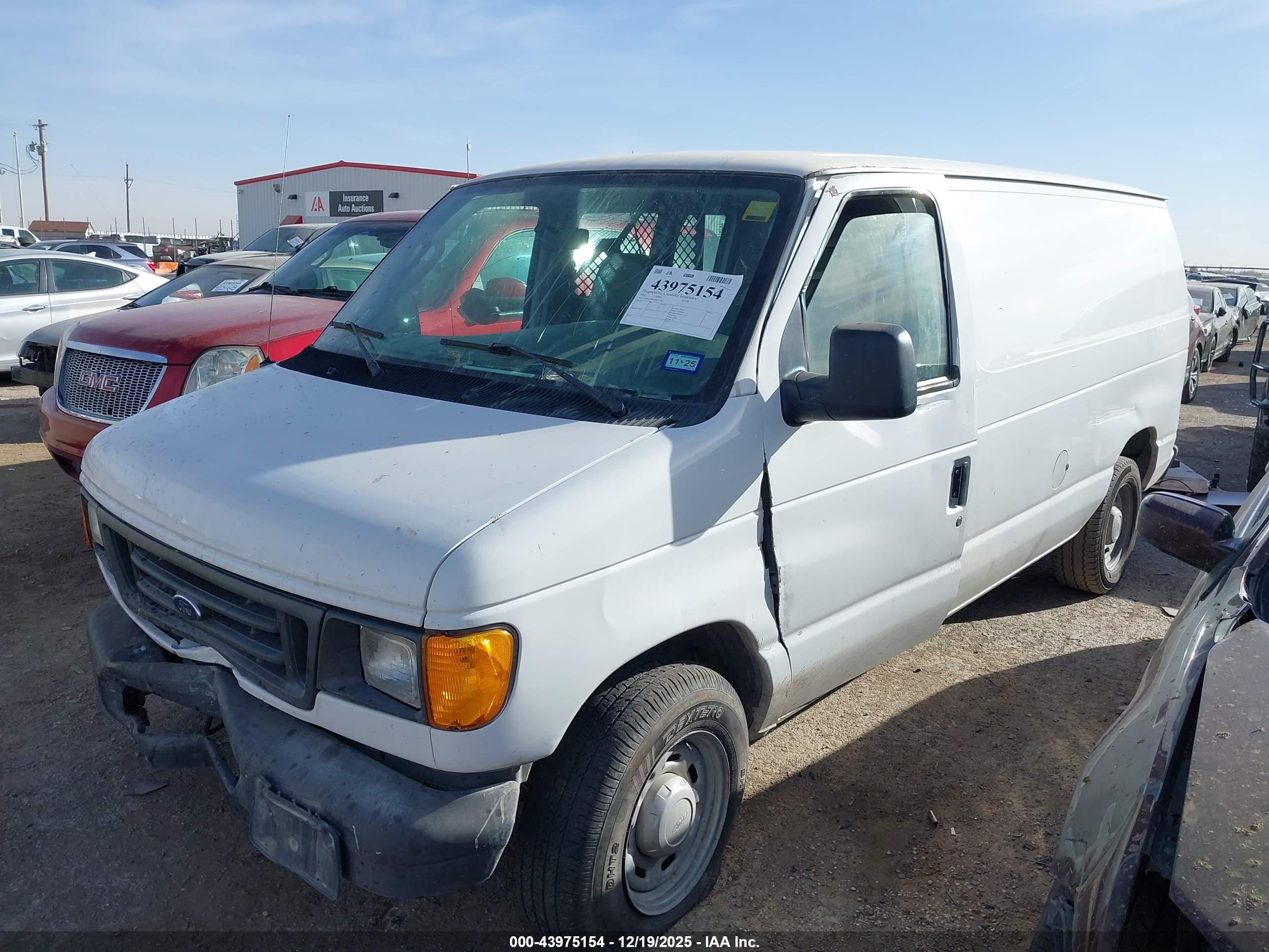 FORD E-150 image 2