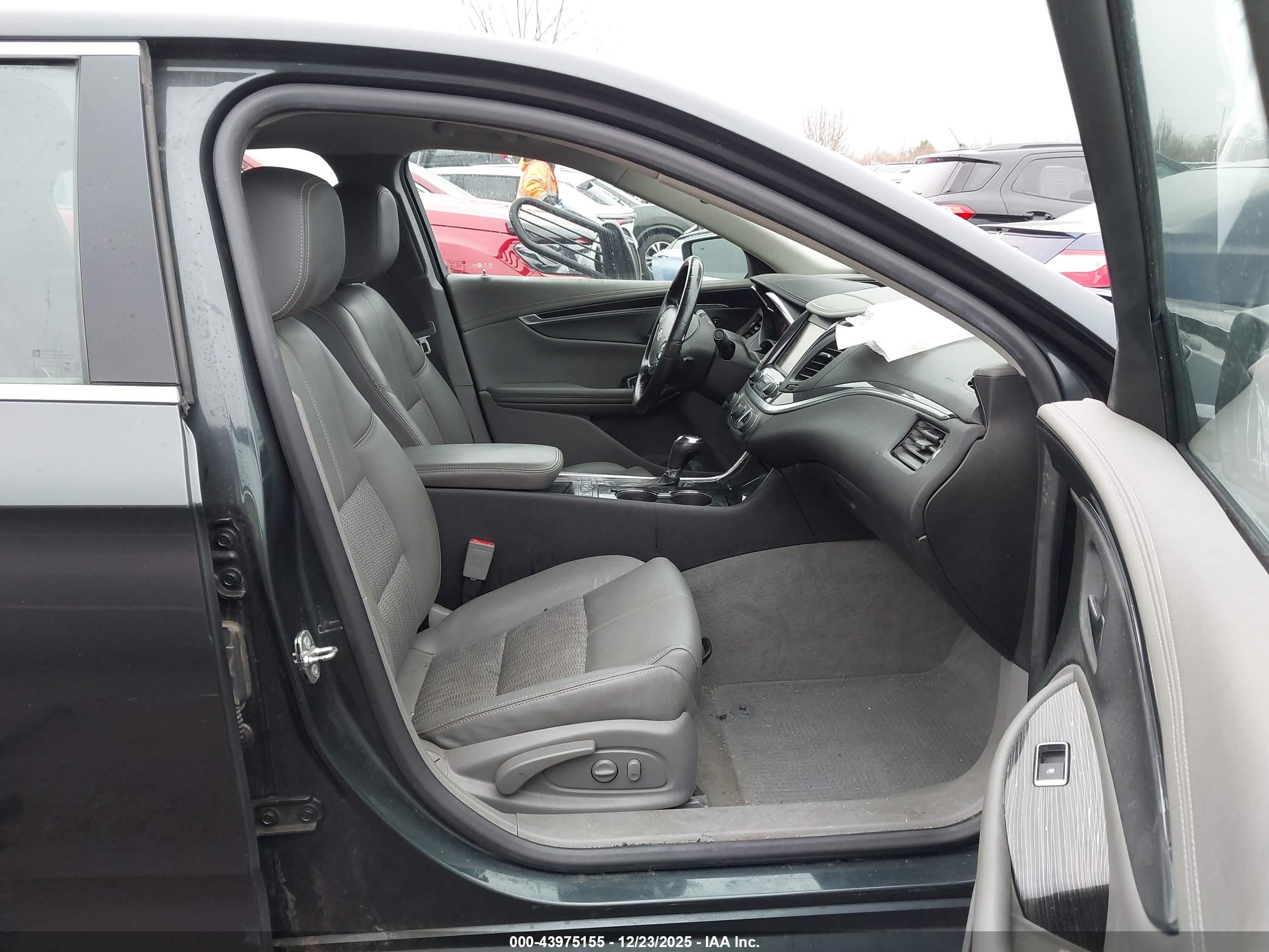 CHEVROLET IMPALA image 5