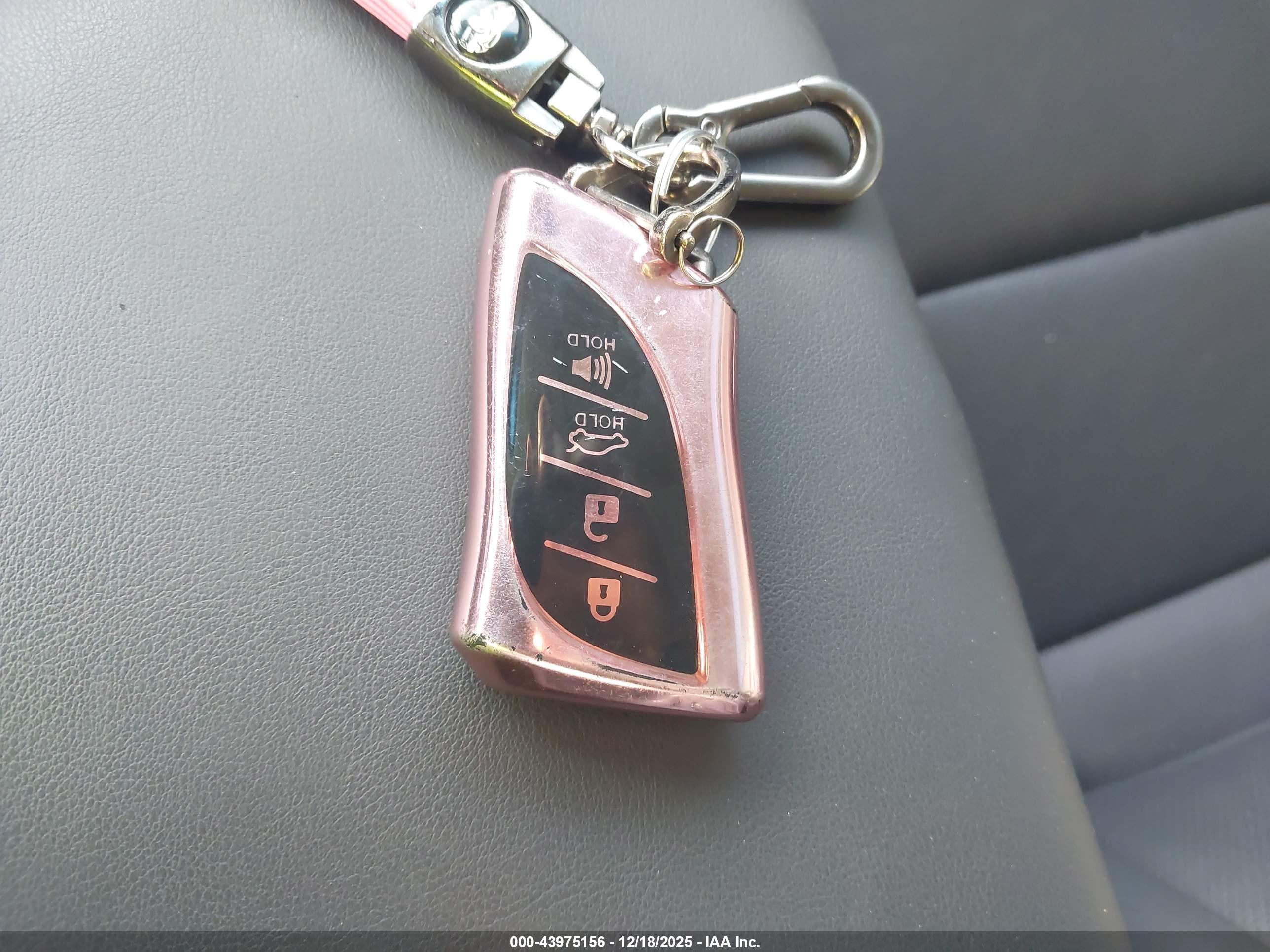 LEXUS ES image 11