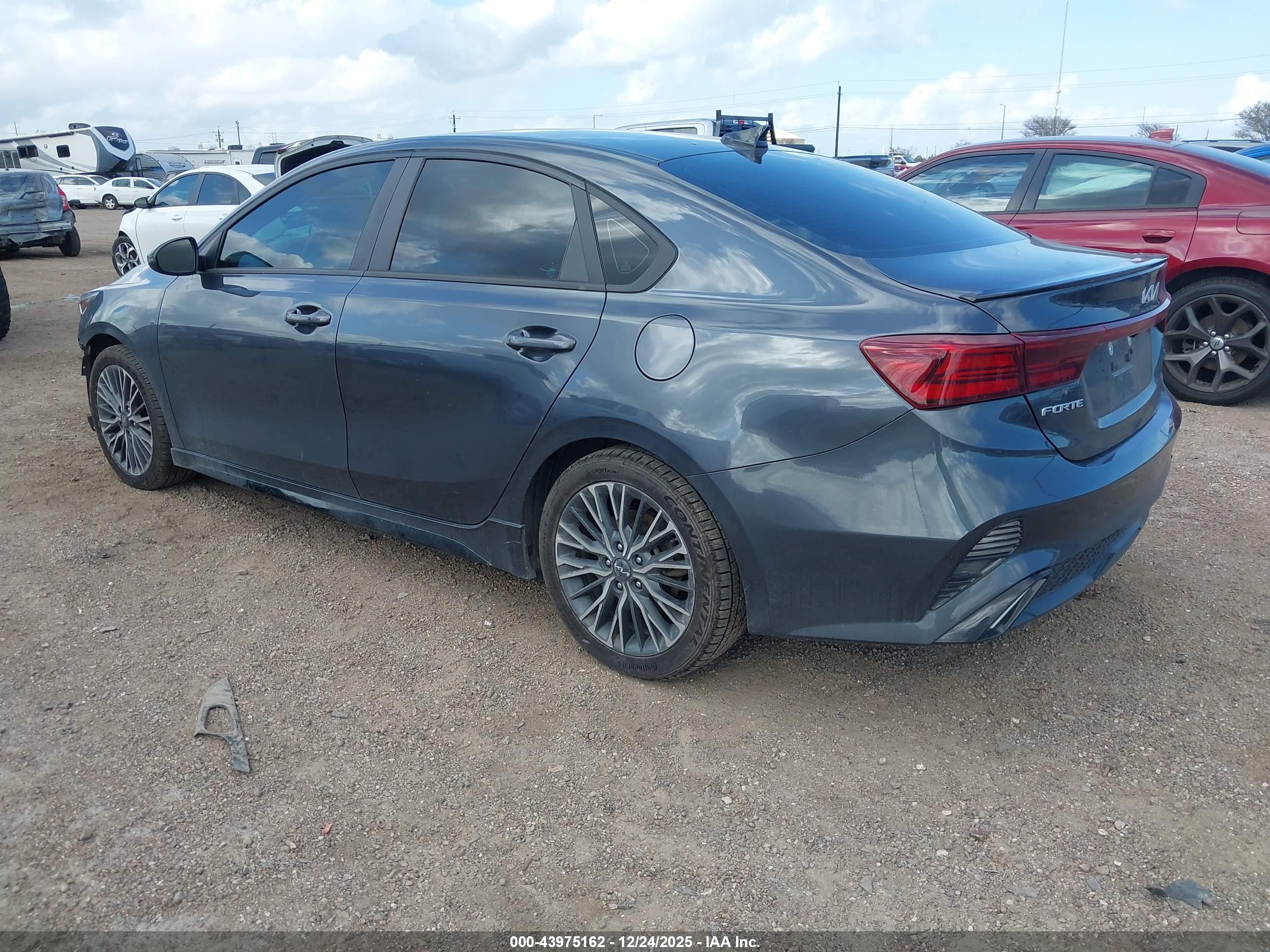 KIA FORTE image 3