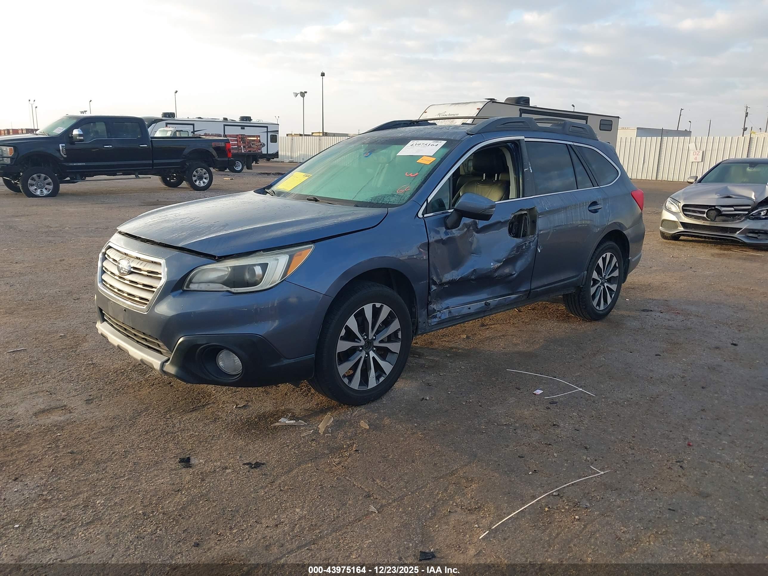 SUBARU OUTBACK image 2