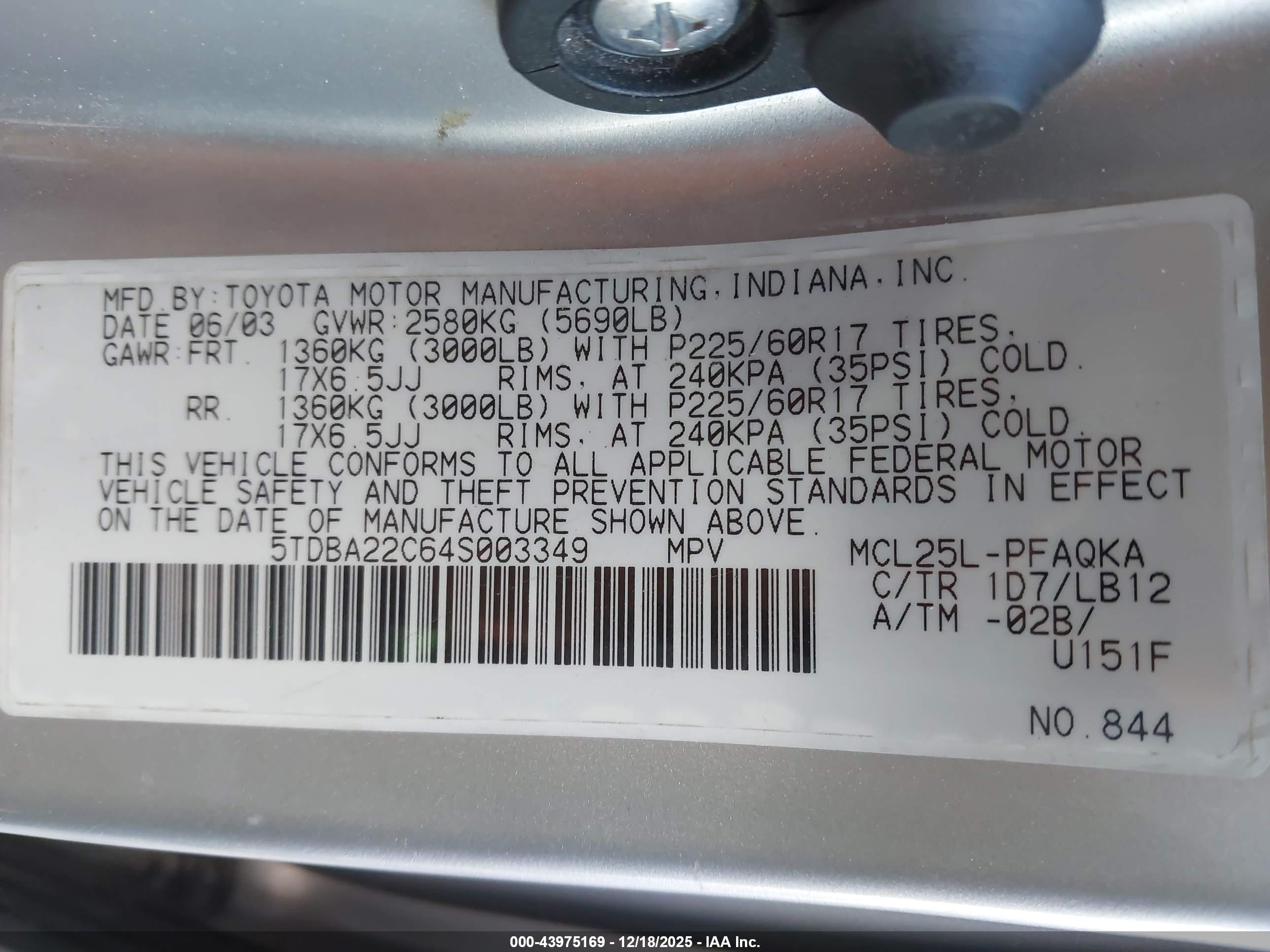 TOYOTA SIENNA image 9