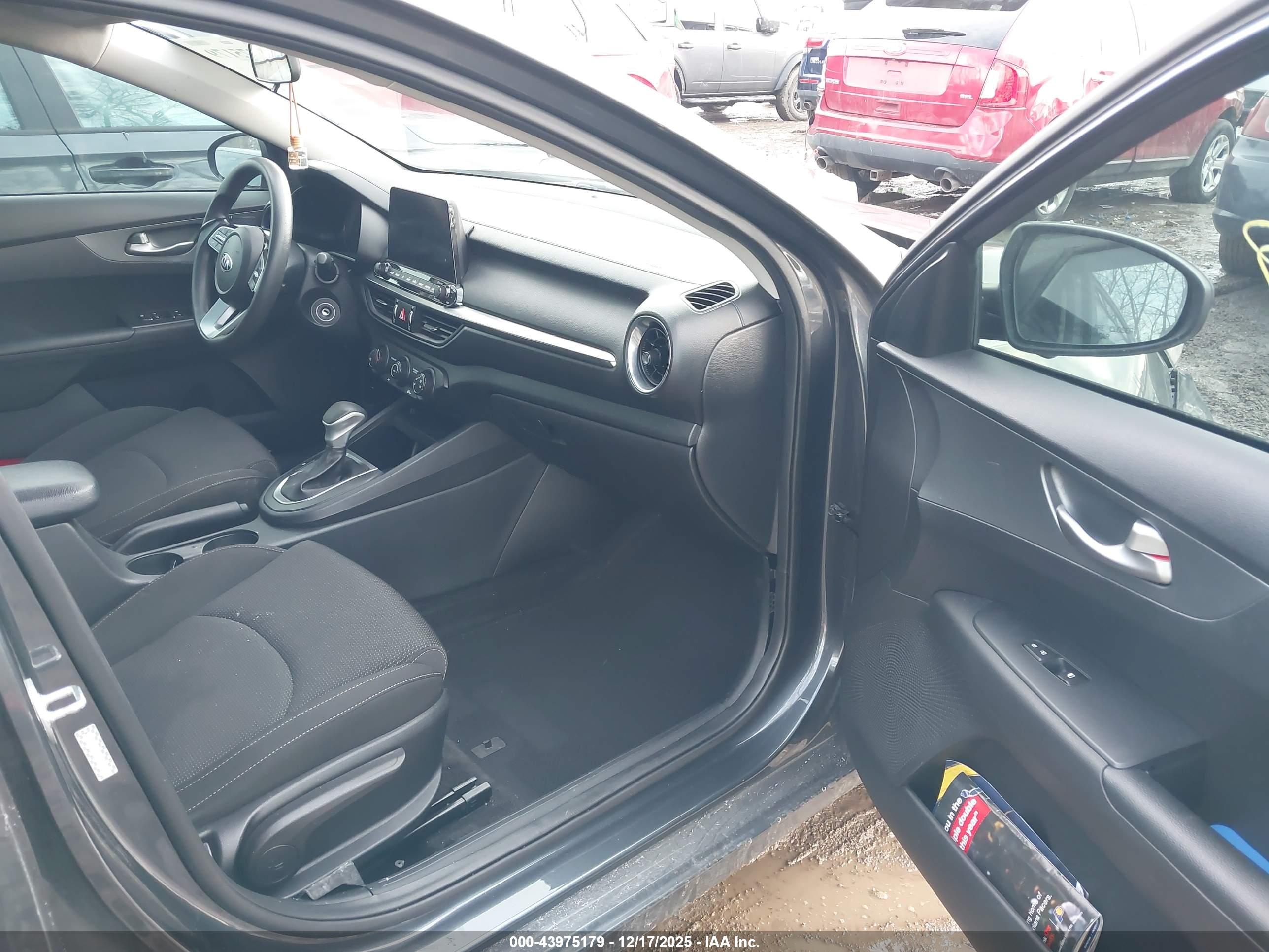KIA FORTE image 5