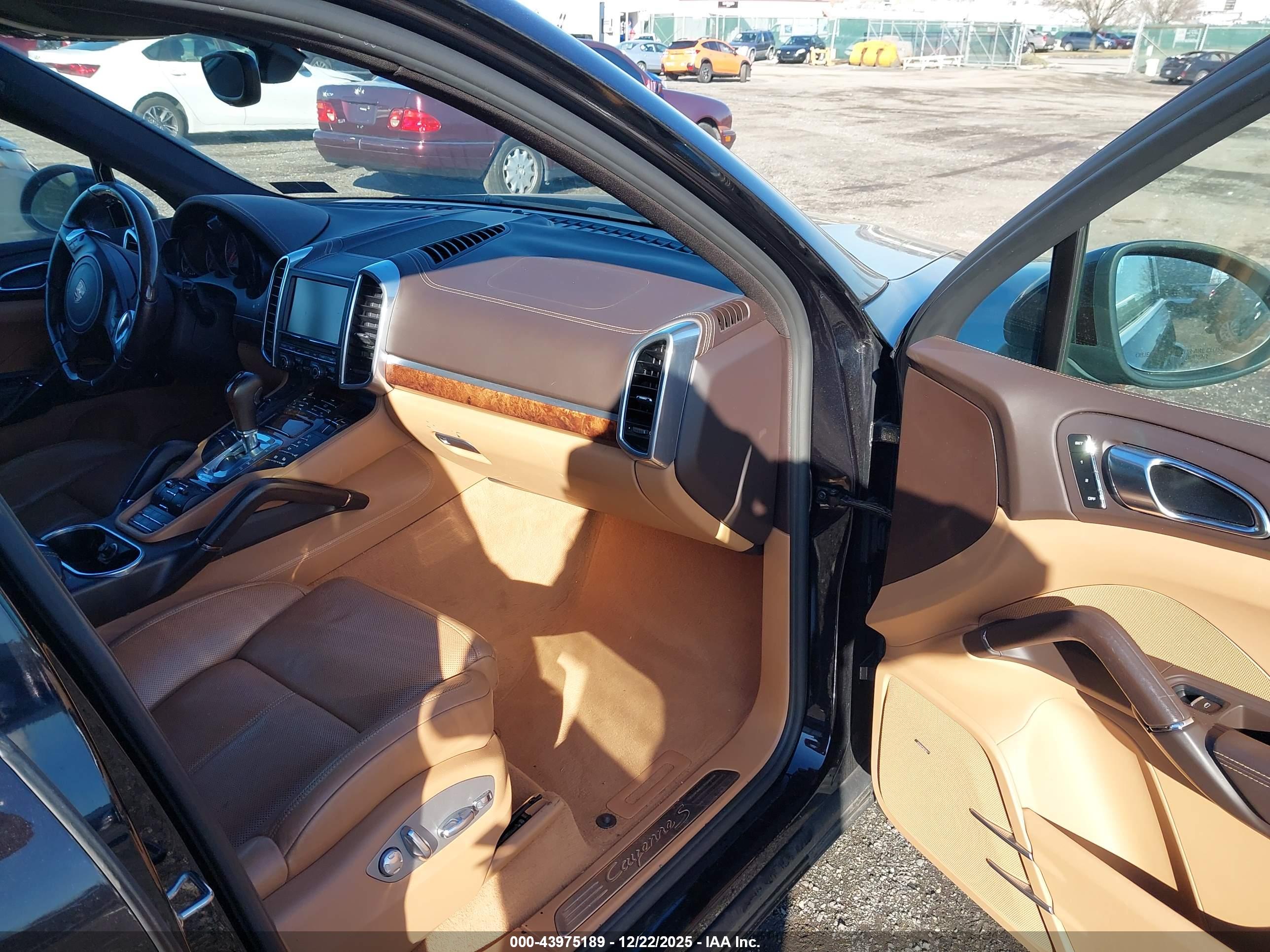PORSCHE CAYENNE image 5