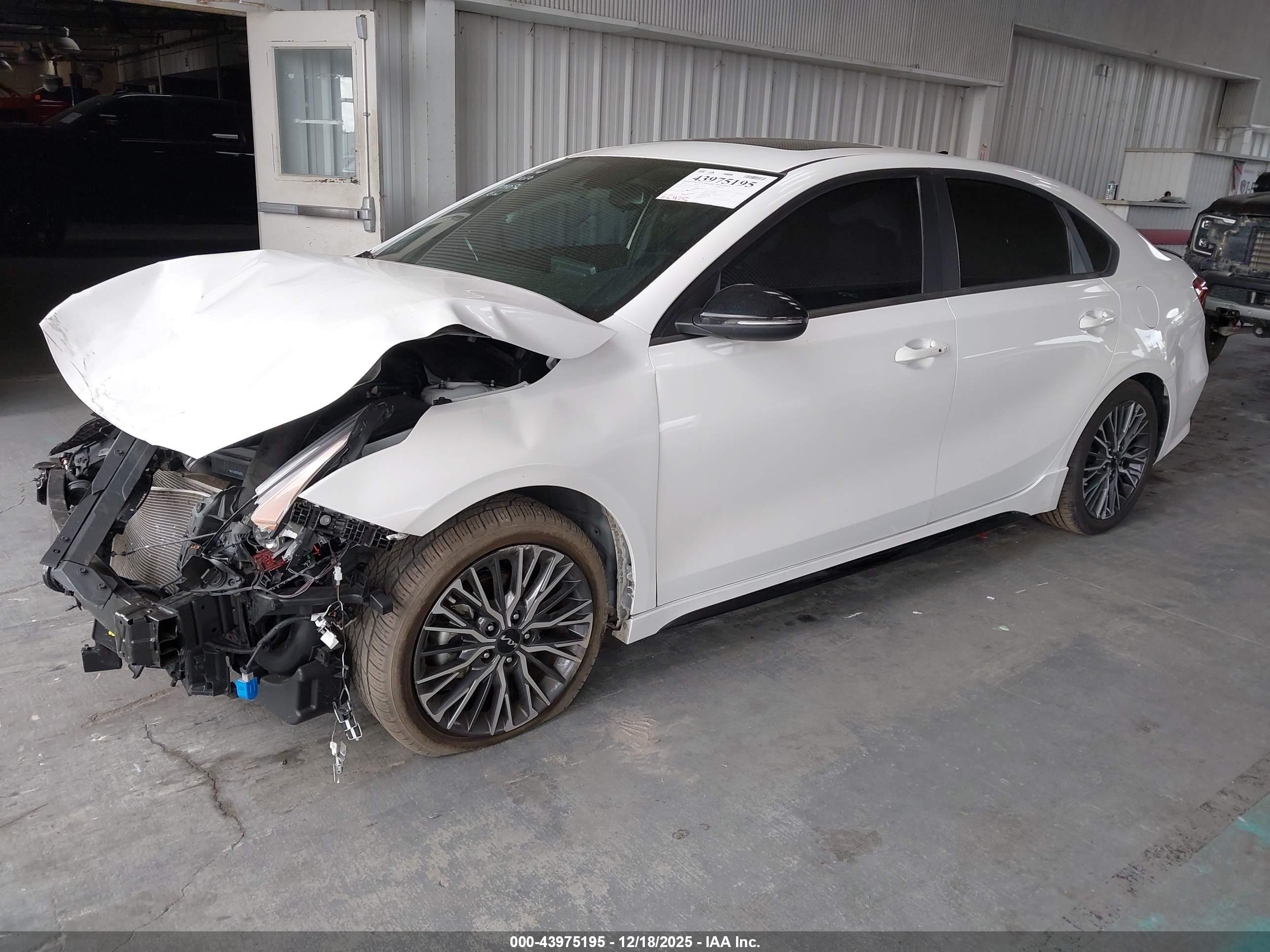 KIA FORTE image 2