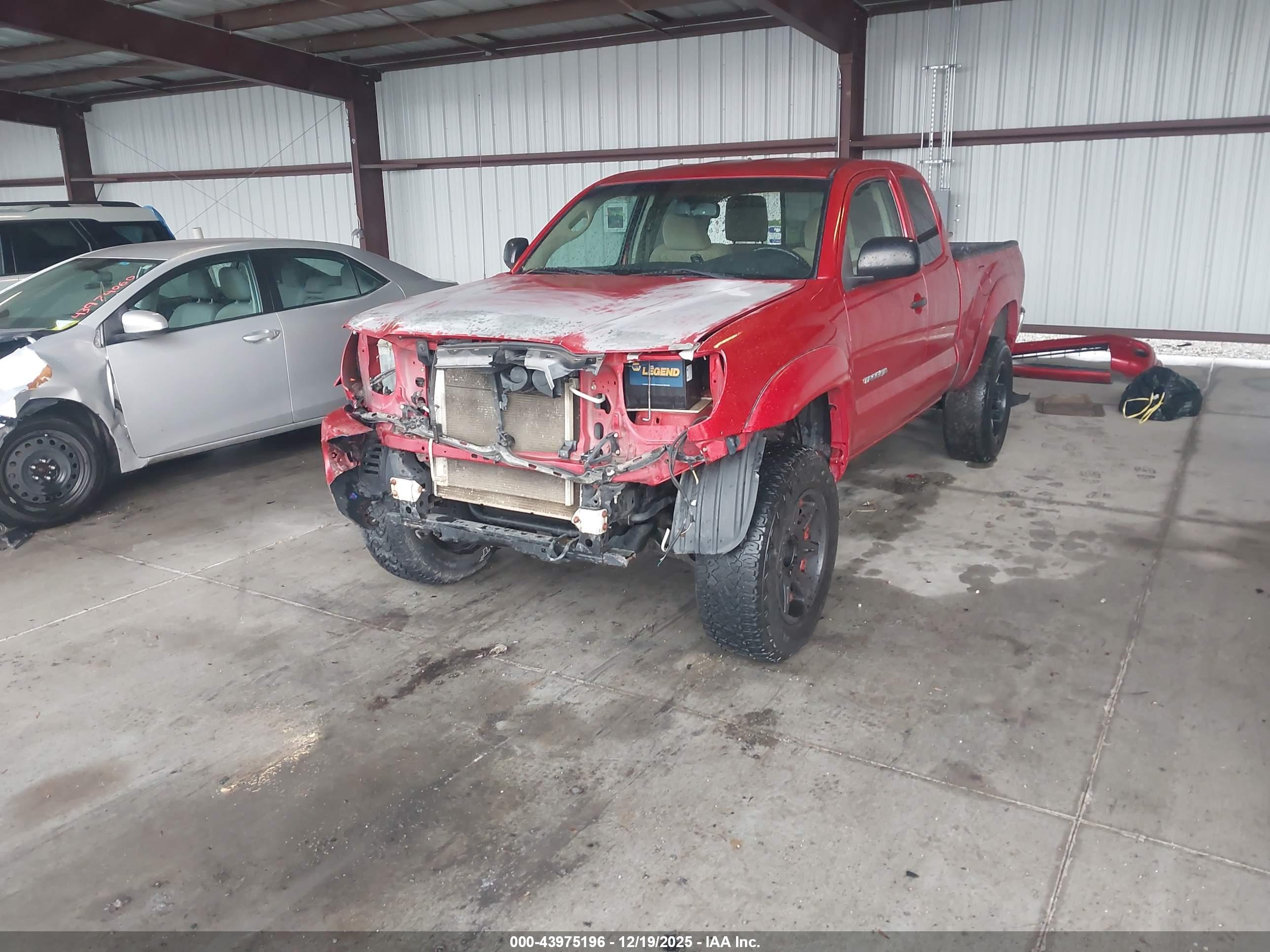 TOYOTA TACOMA image 2