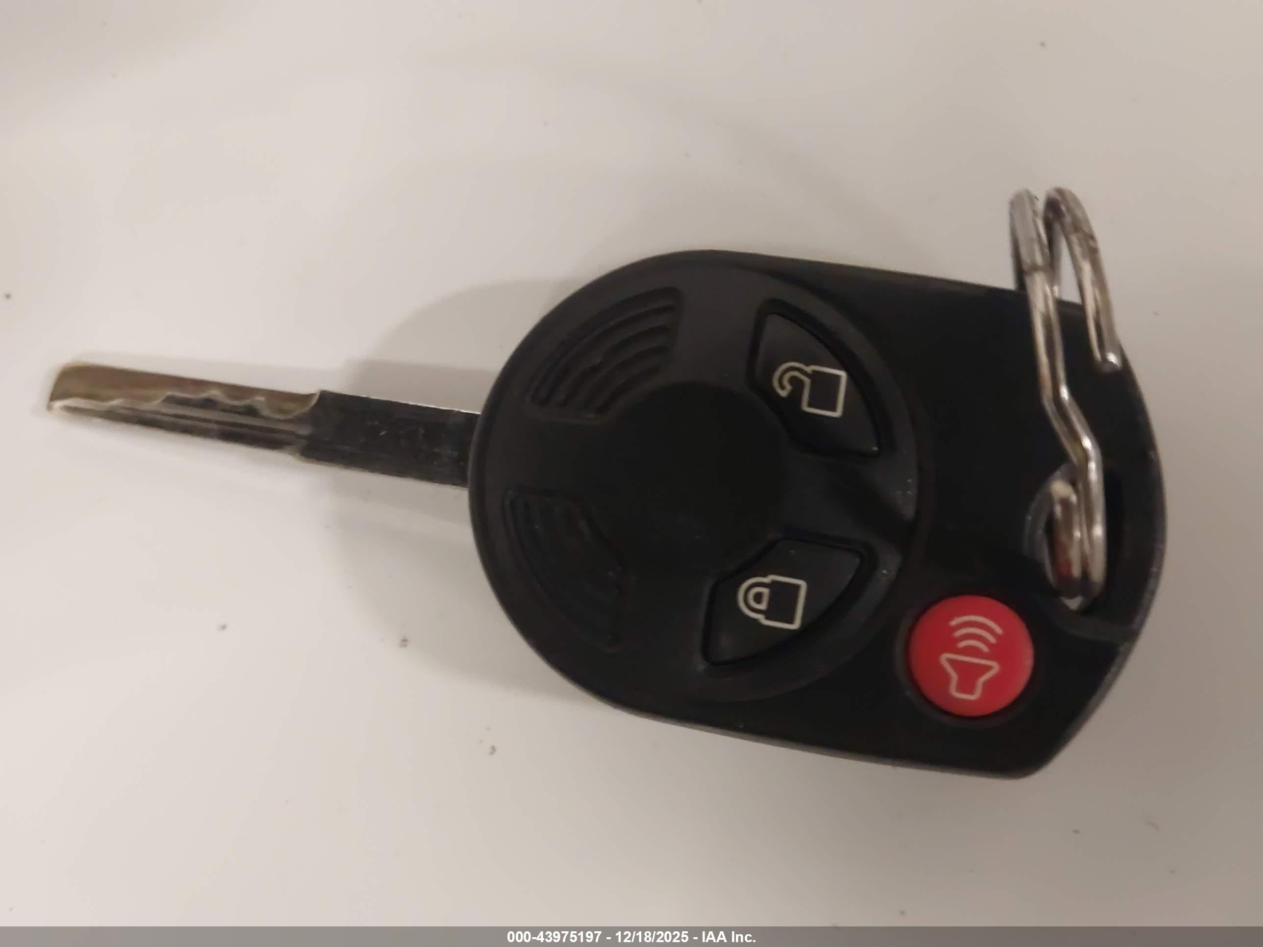 FORD ESCAPE image 11