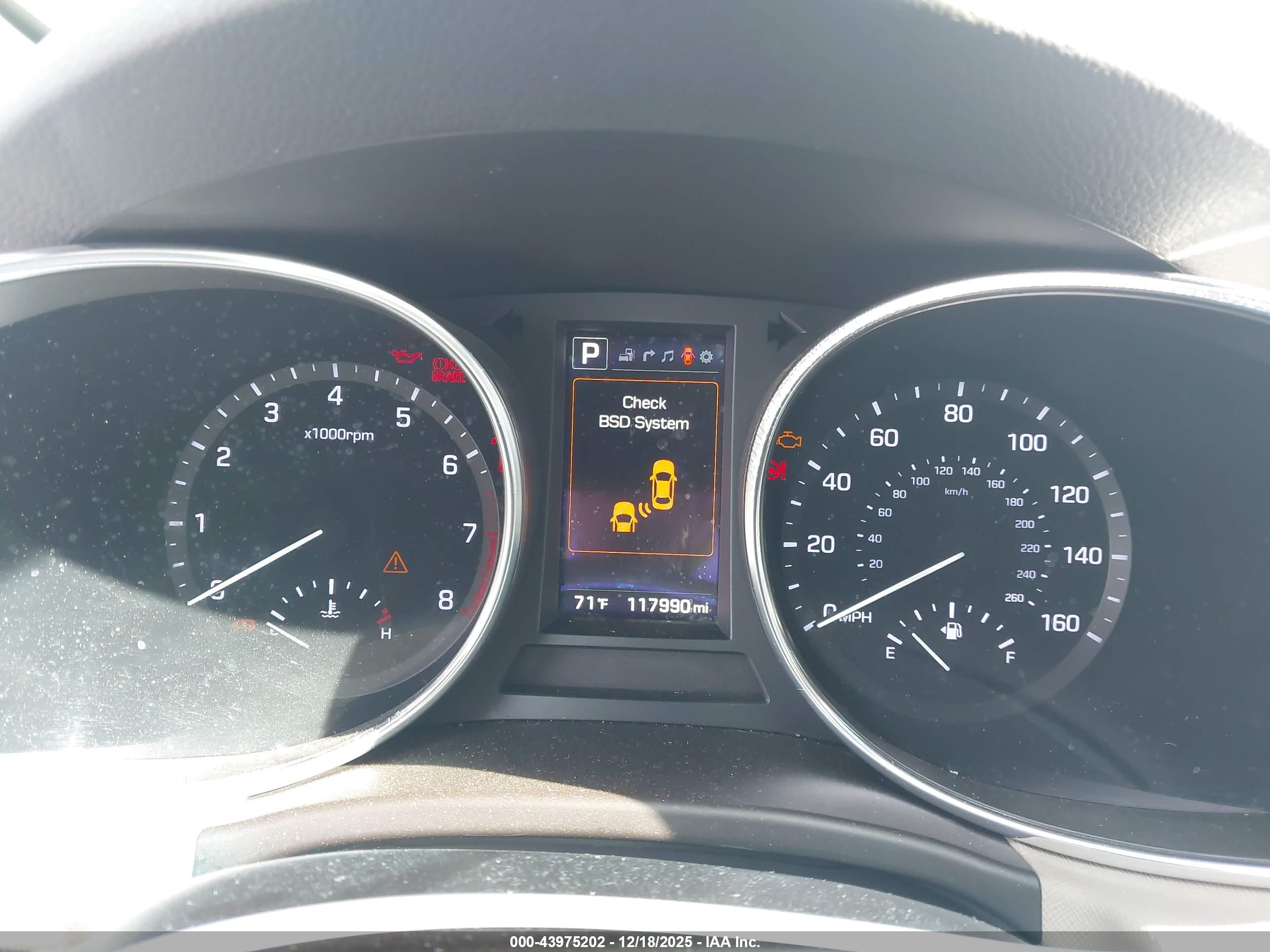 HYUNDAI SANTA image 7