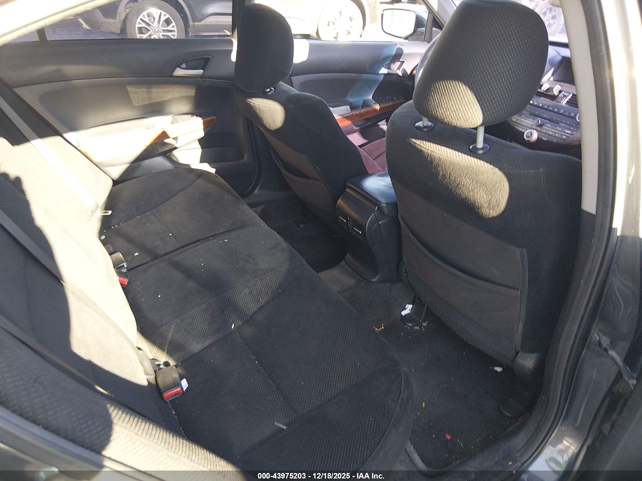 HONDA ACCORD image 8