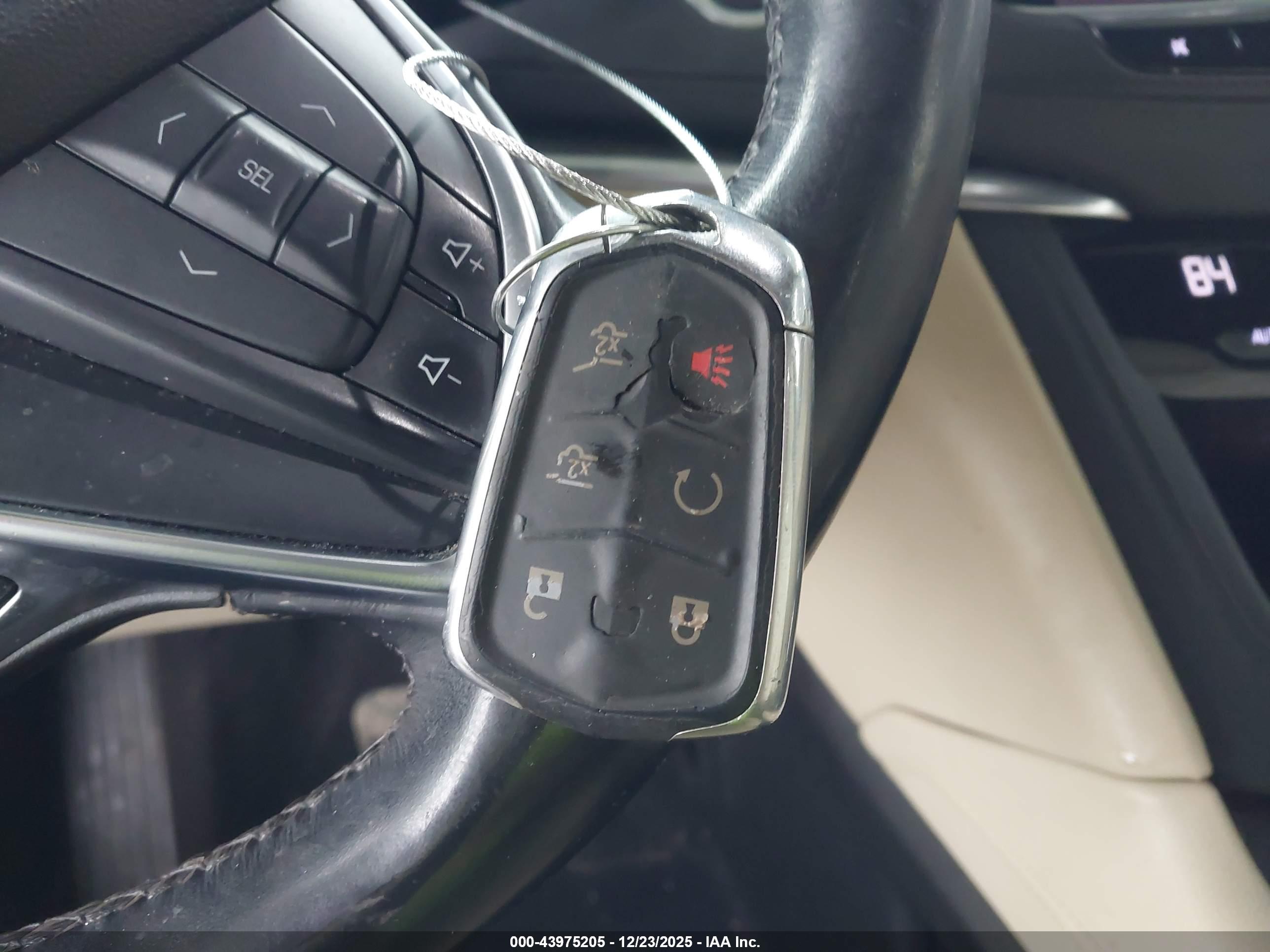 CADILLAC XT5 image 11