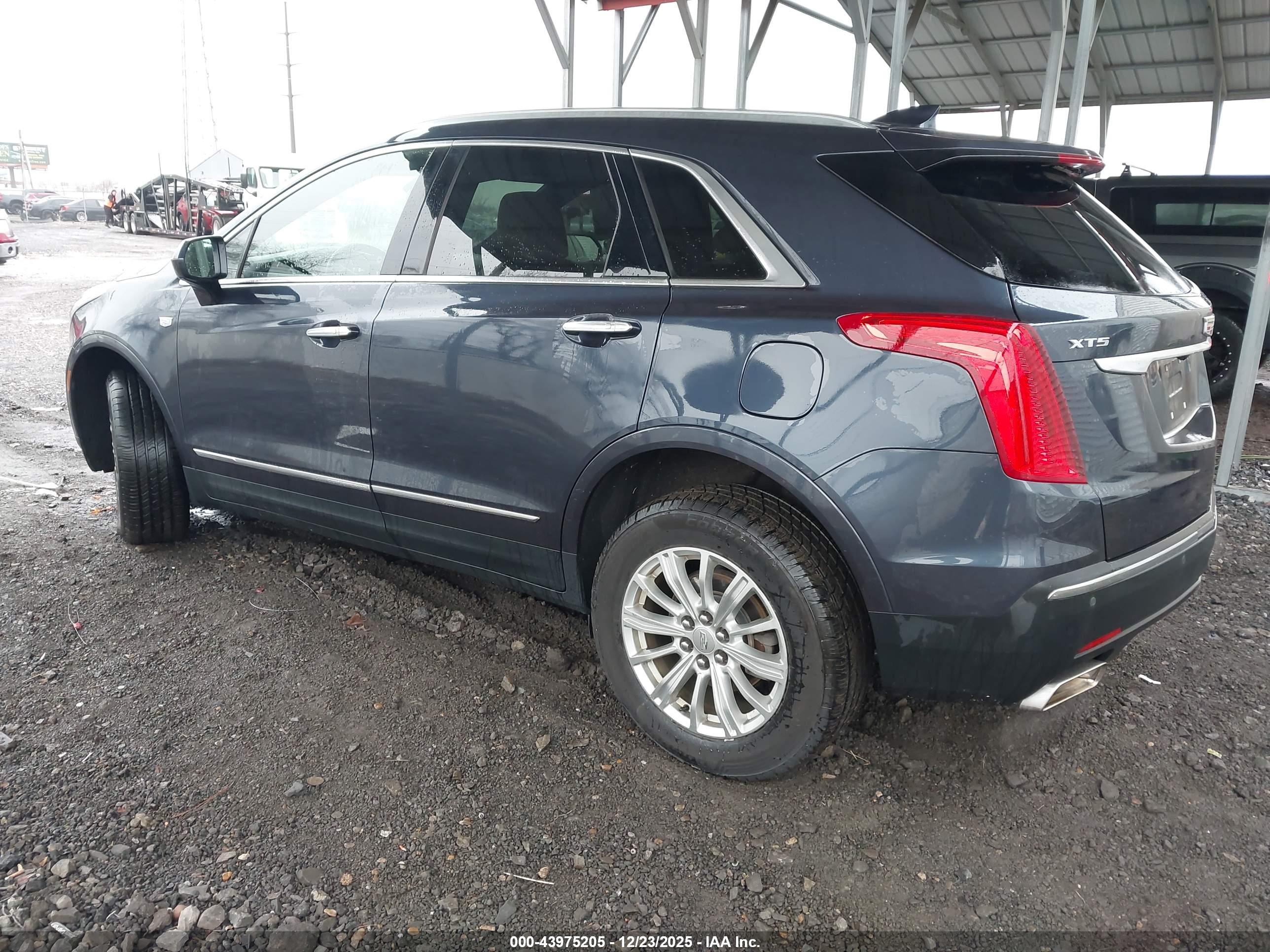 CADILLAC XT5 image 3