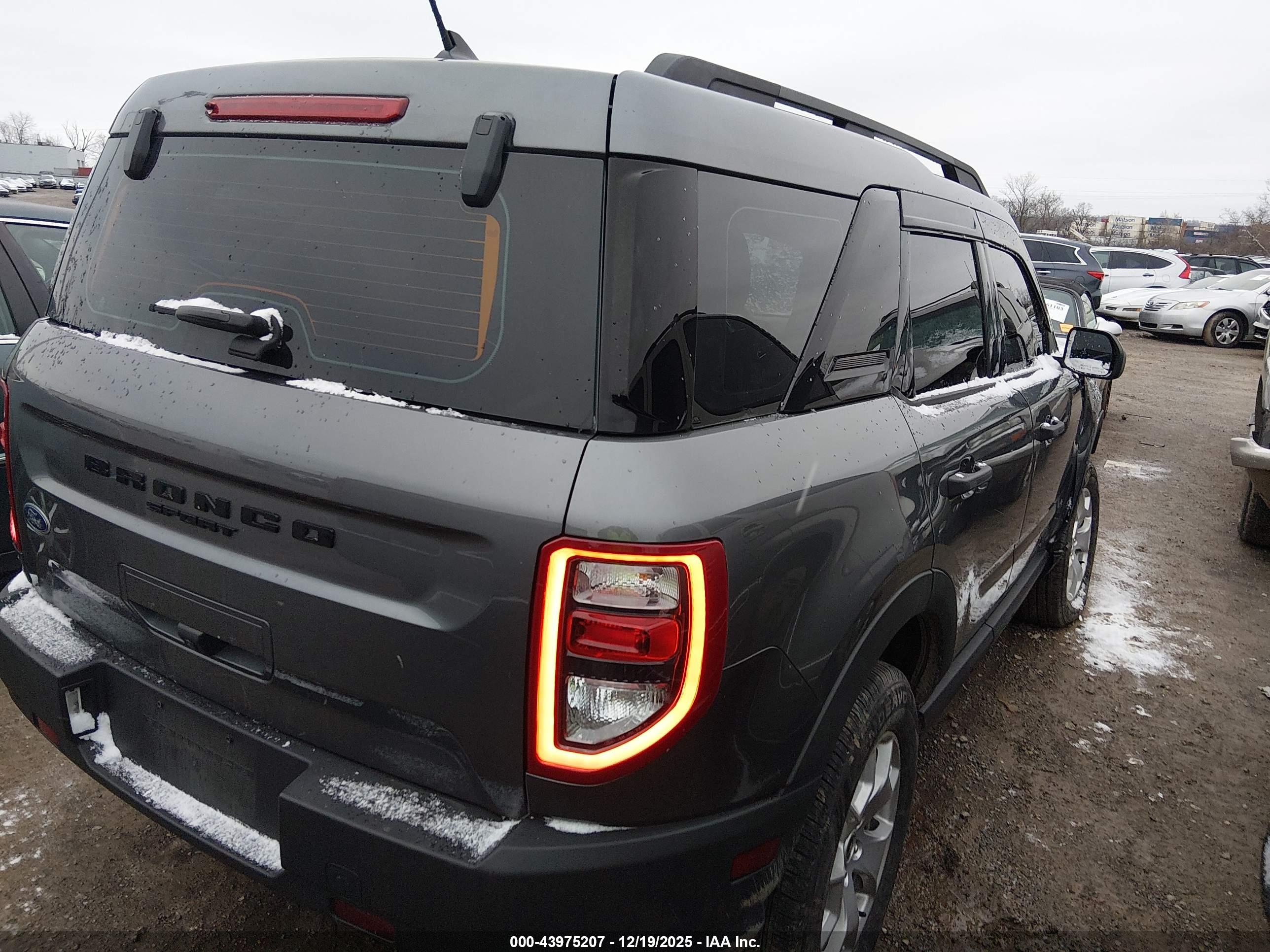 FORD BRONCO image 4