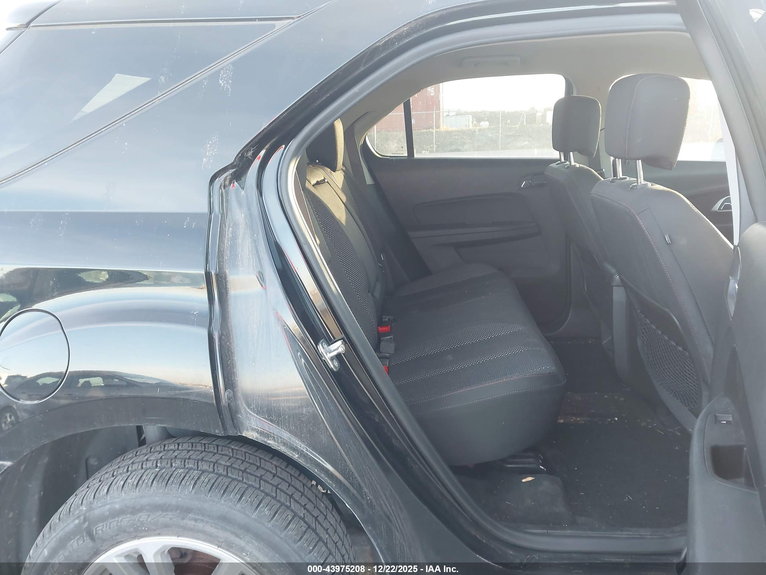 CHEVROLET EQUINOX image 8