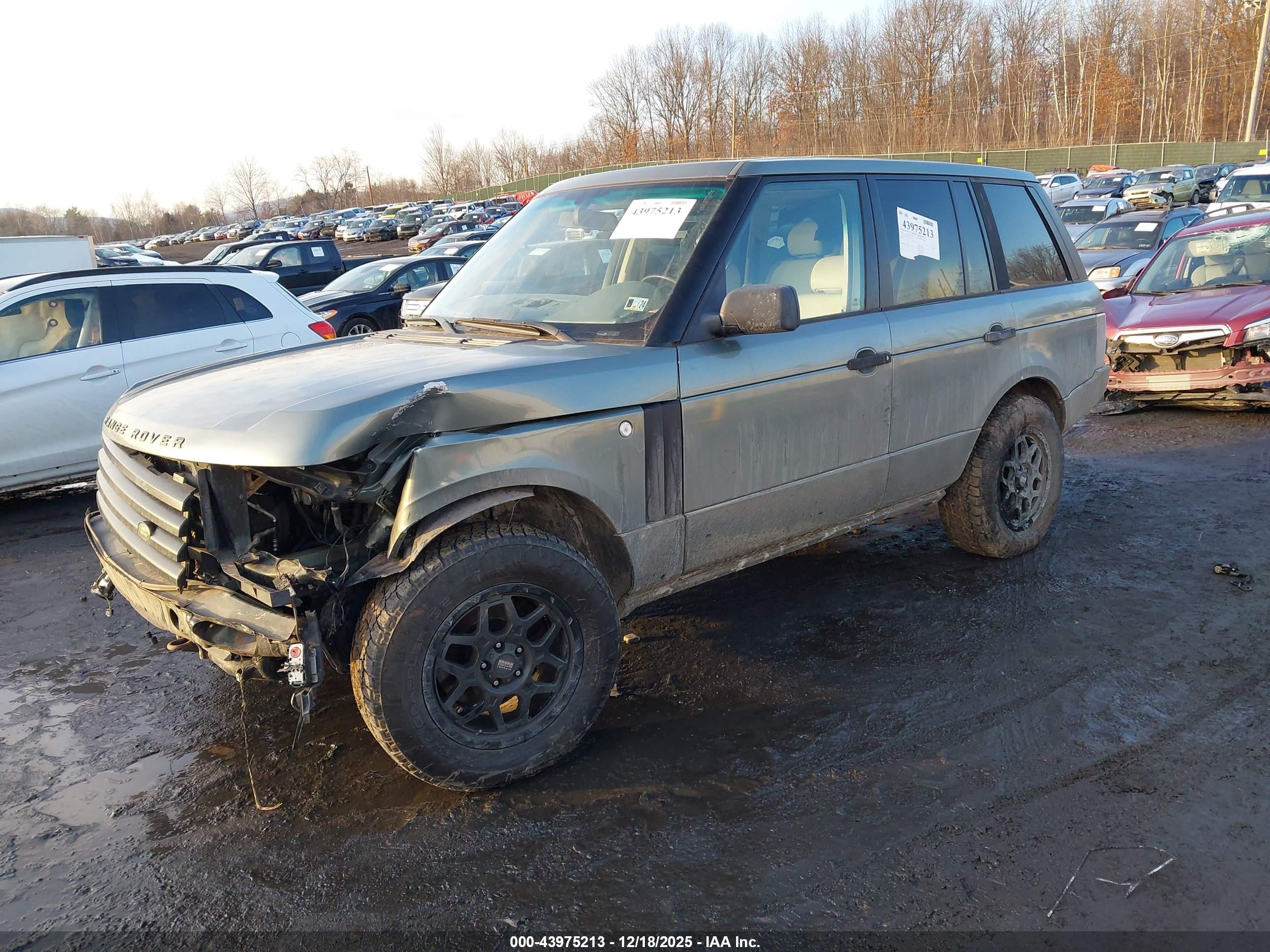 LAND ROVER image 2