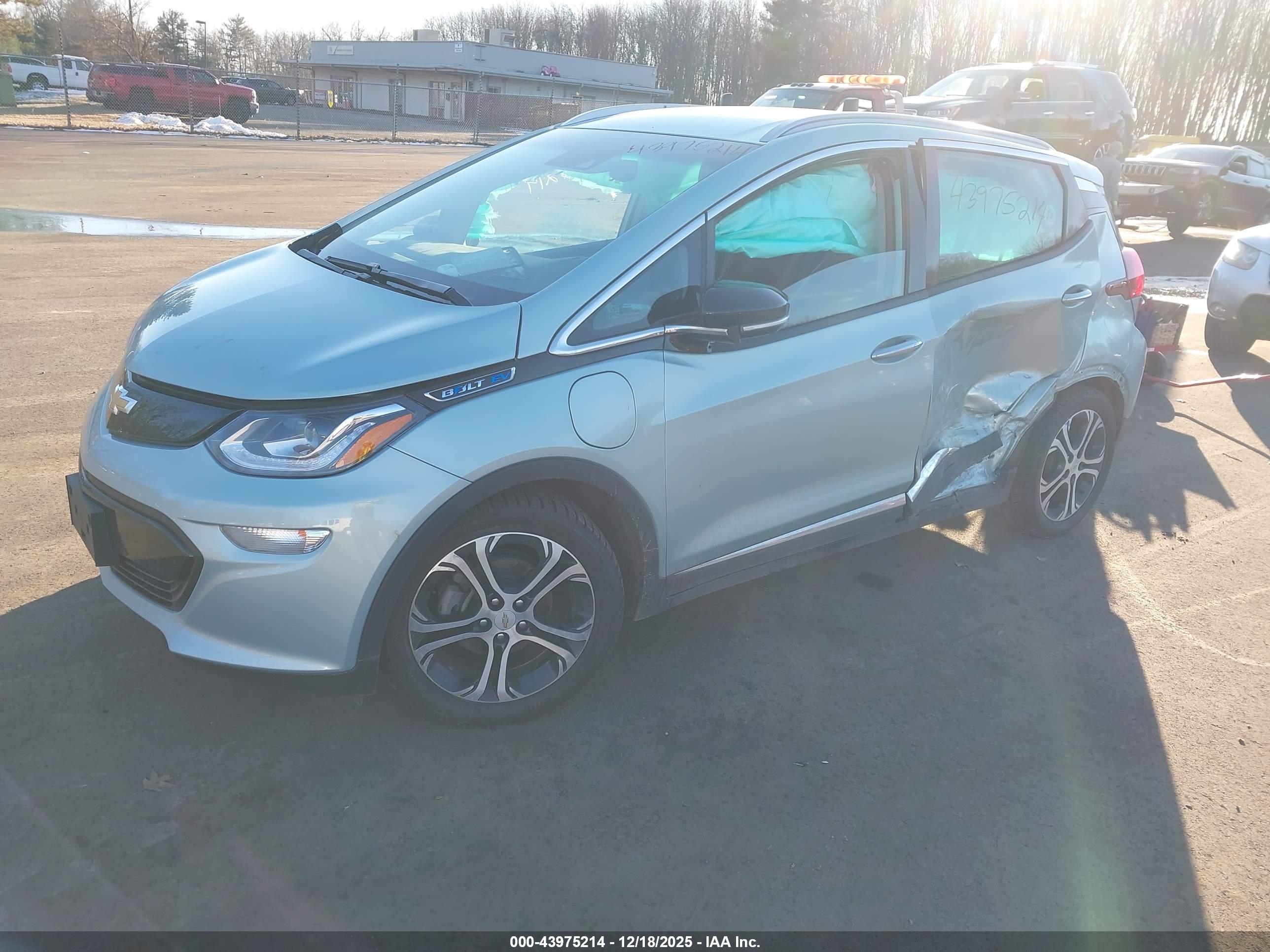 CHEVROLET BOLT image 2