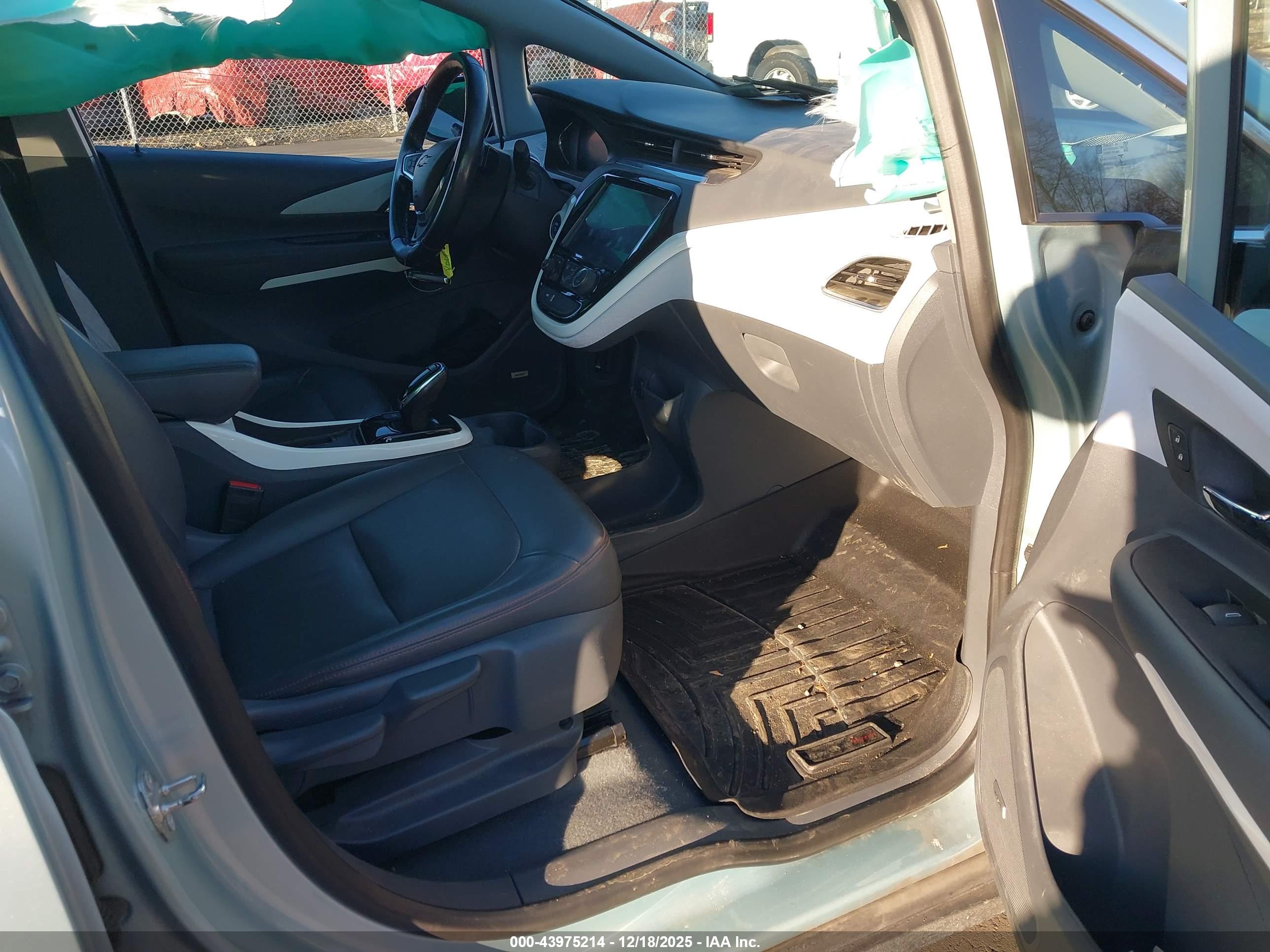 CHEVROLET BOLT image 5
