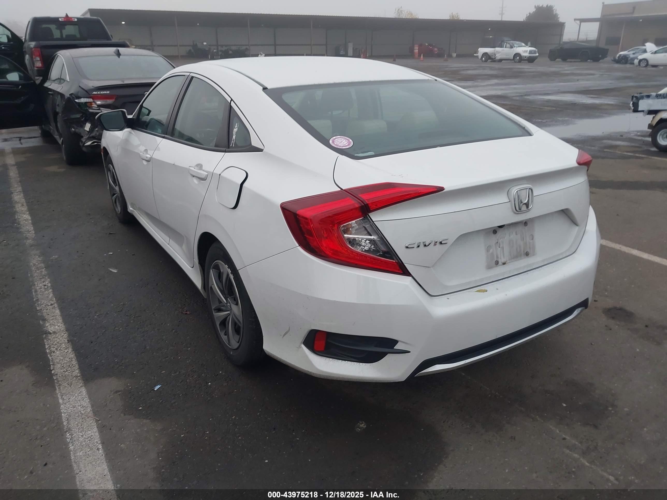HONDA CIVIC image 3