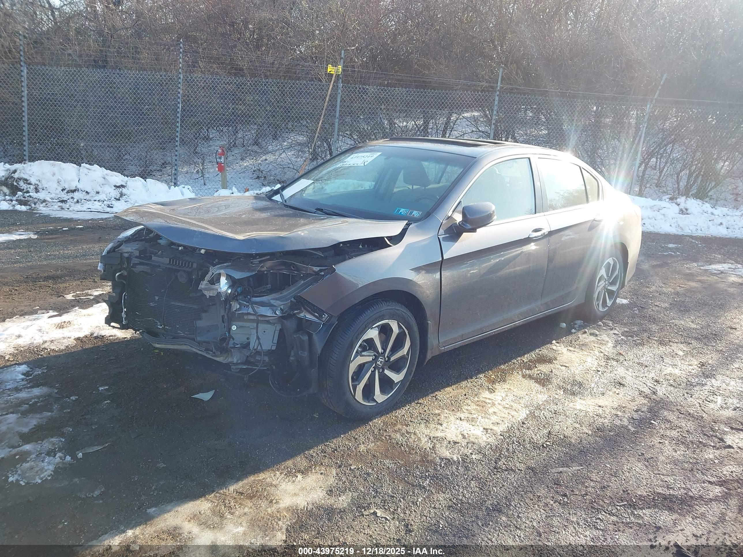 HONDA ACCORD image 2