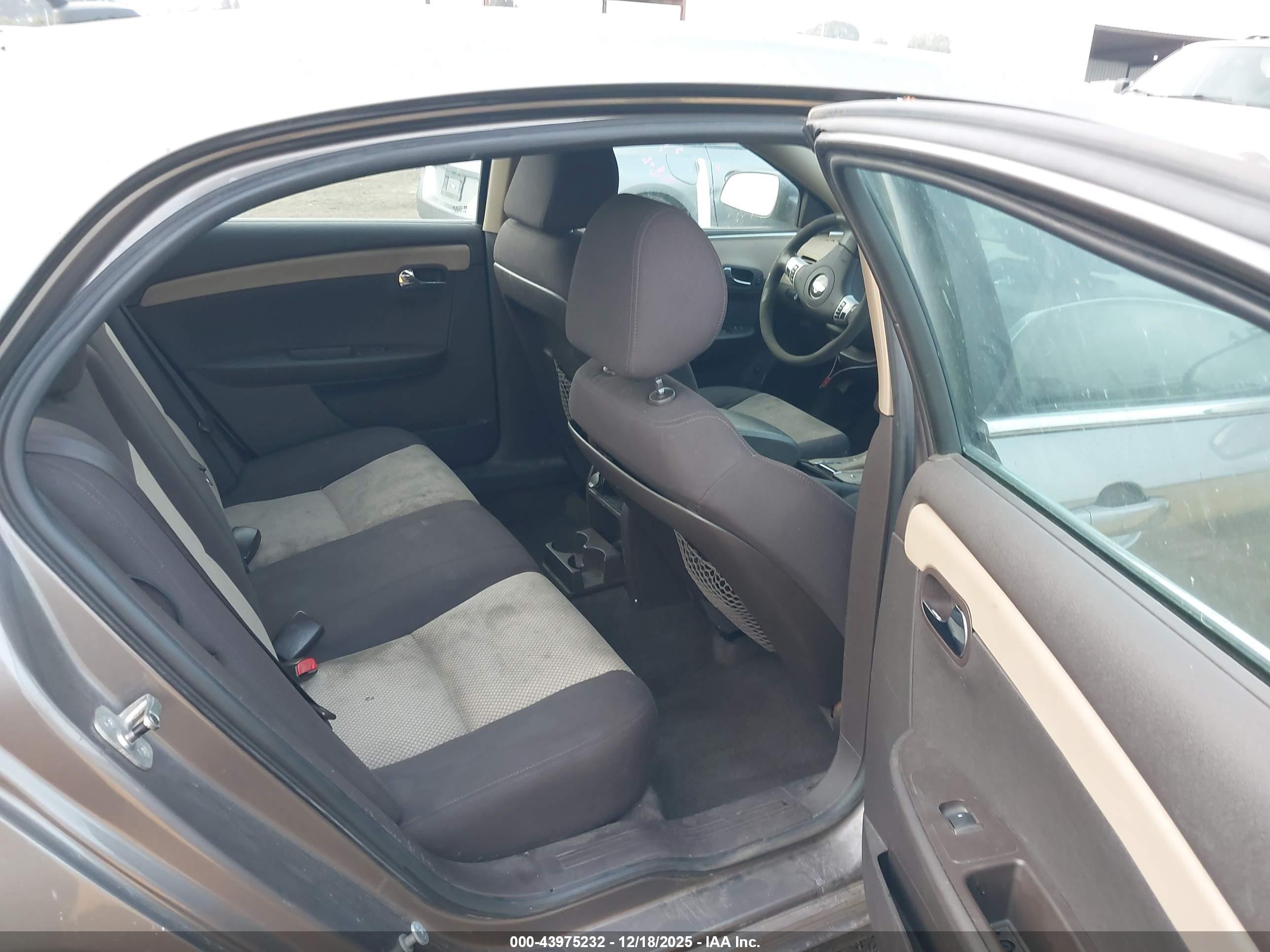 CHEVROLET MALIBU image 8