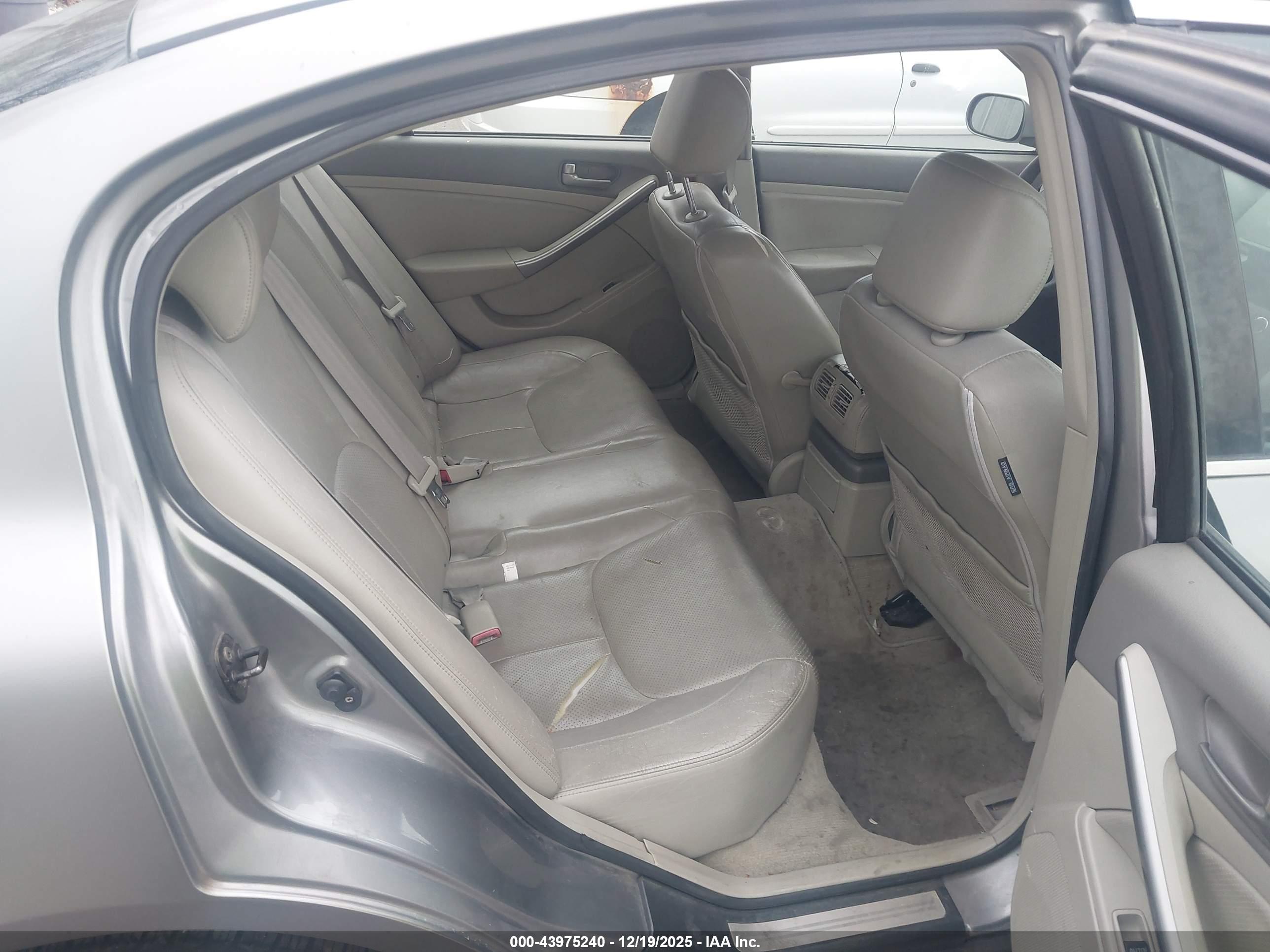 INFINITI G35 image 8