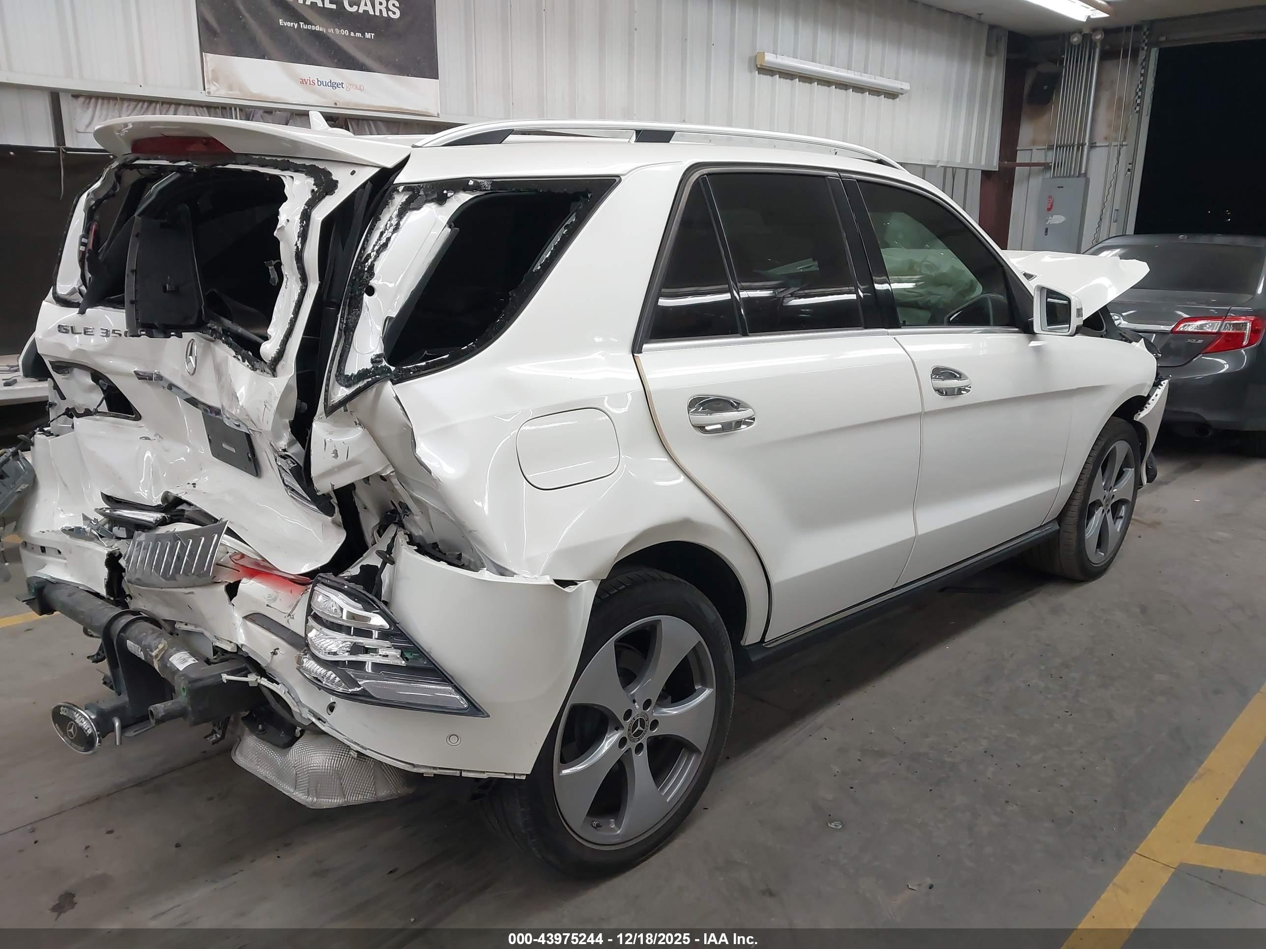 MERCEDES-BENZ GLE image 4