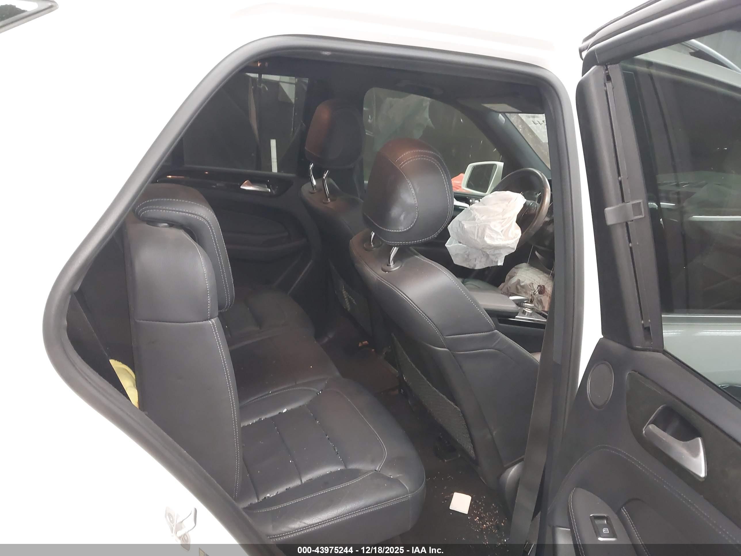 MERCEDES-BENZ GLE image 8