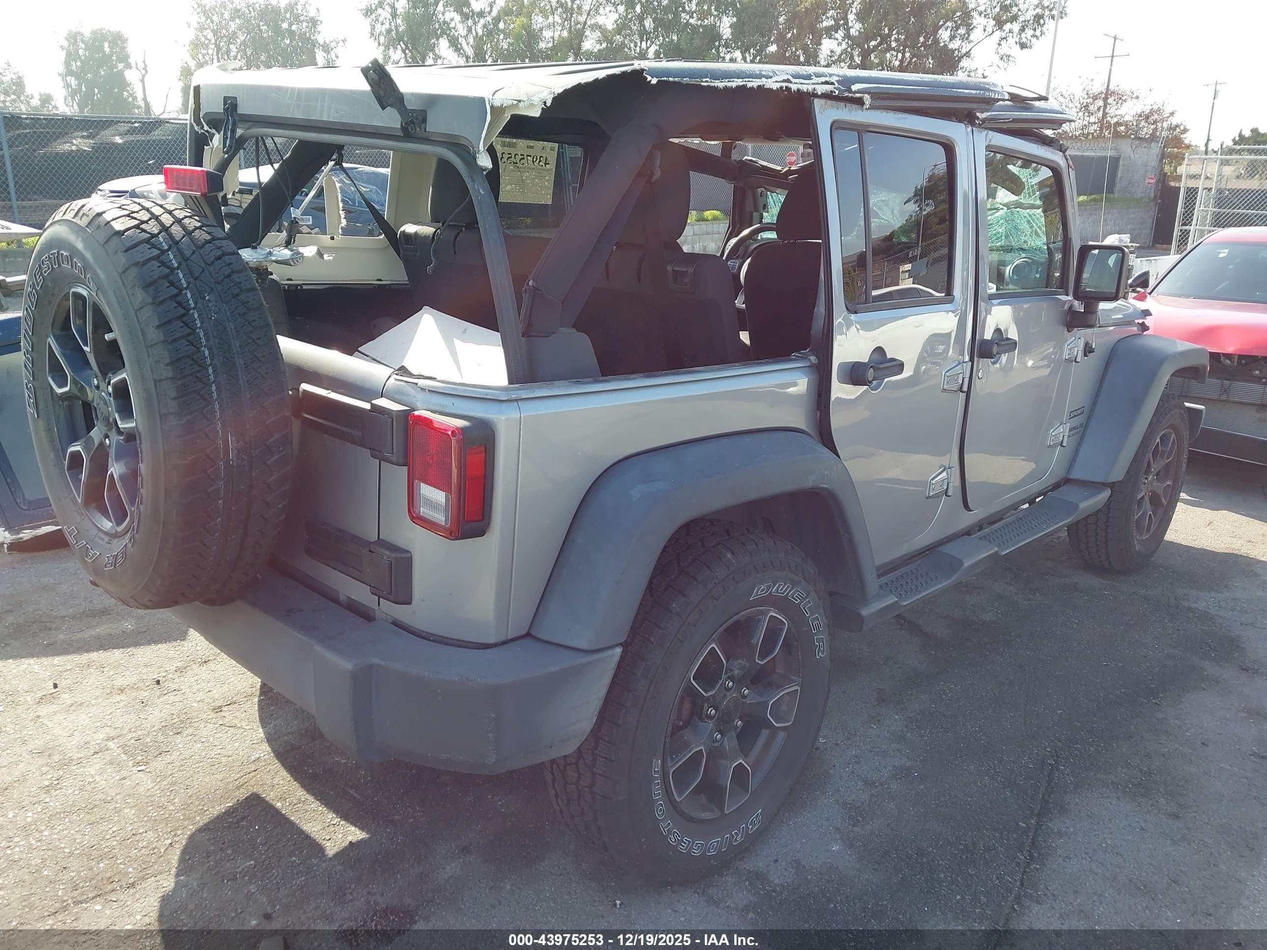 JEEP WRANGLER image 4