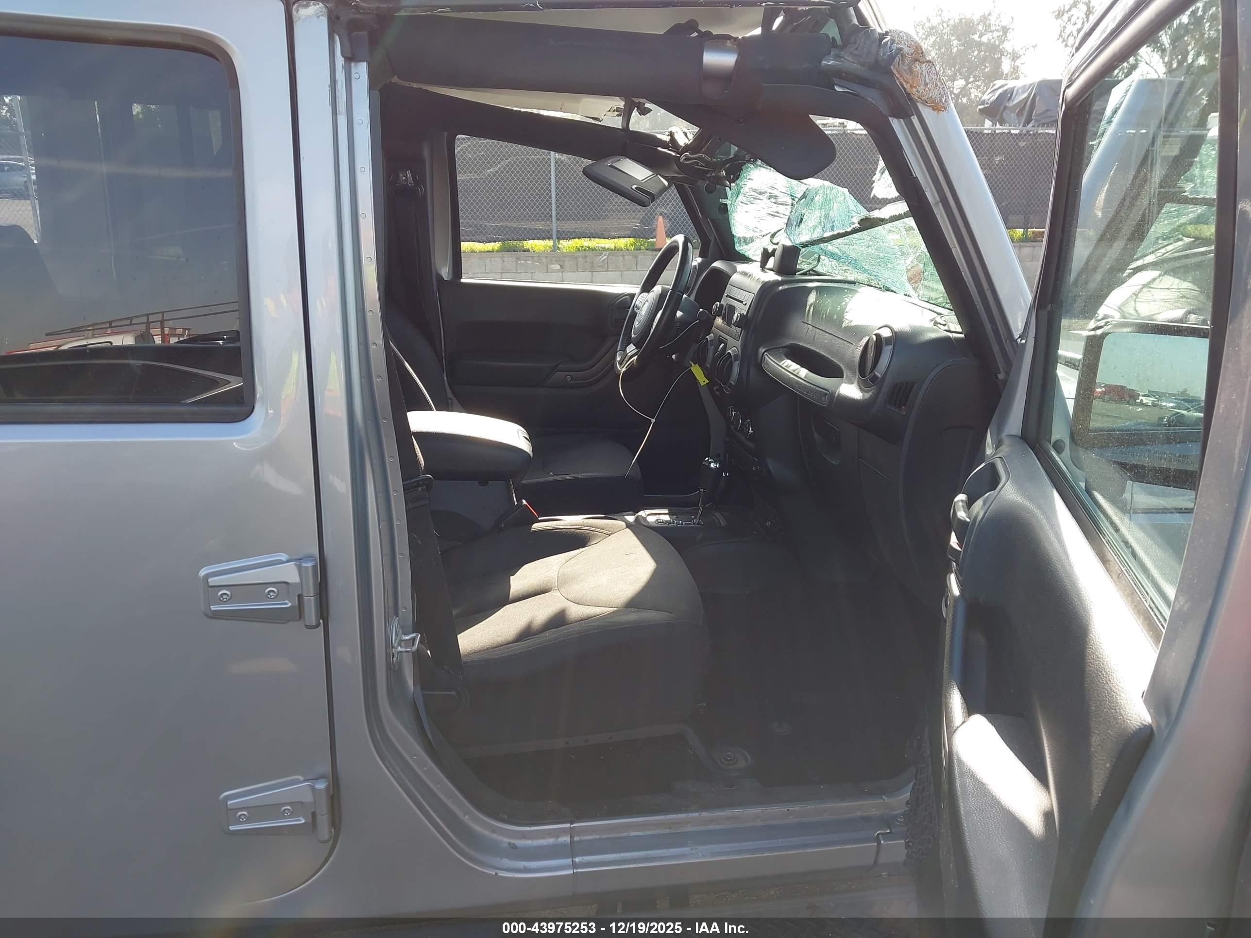 JEEP WRANGLER image 5