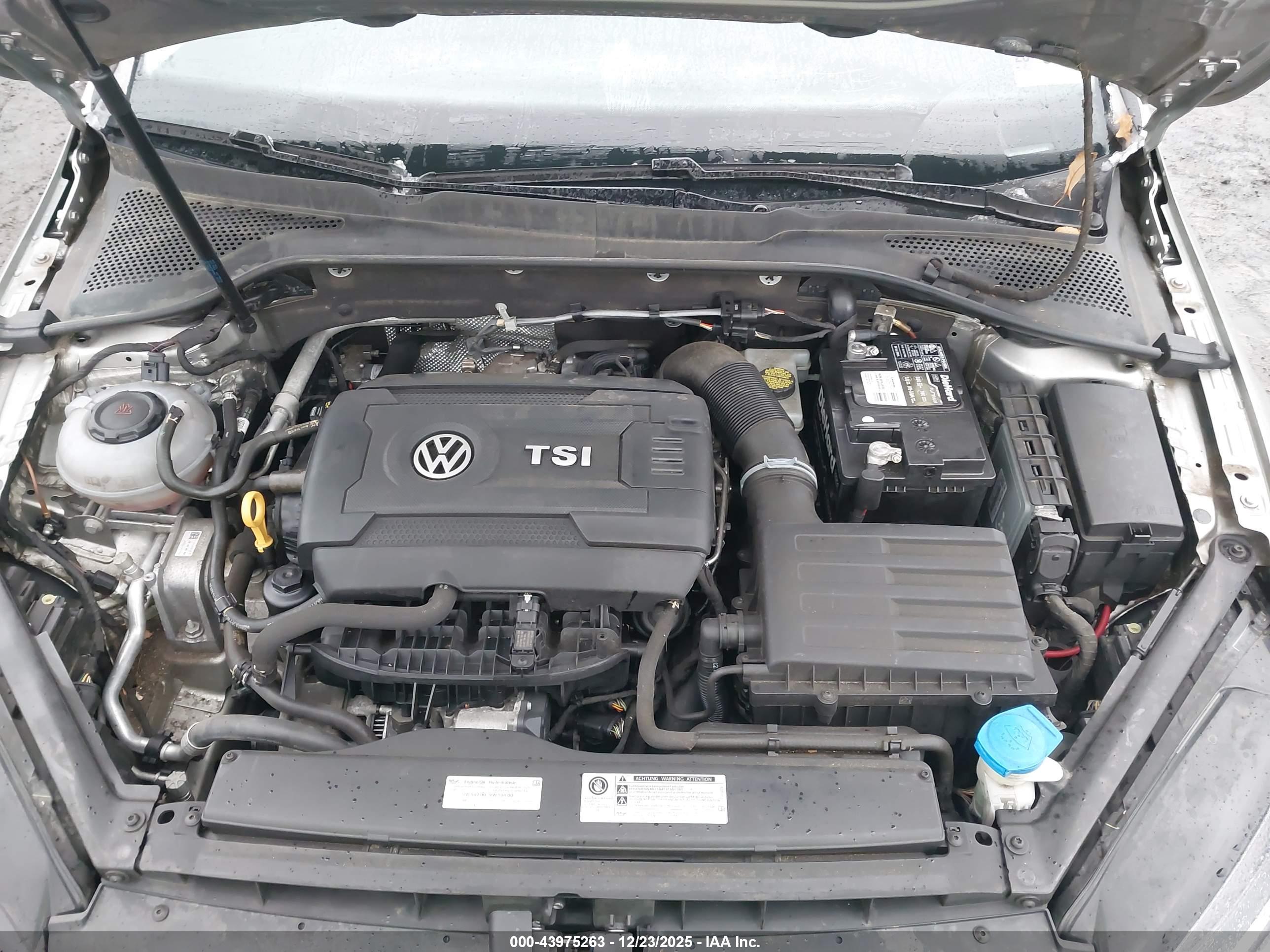 VOLKSWAGEN GOLF image 10