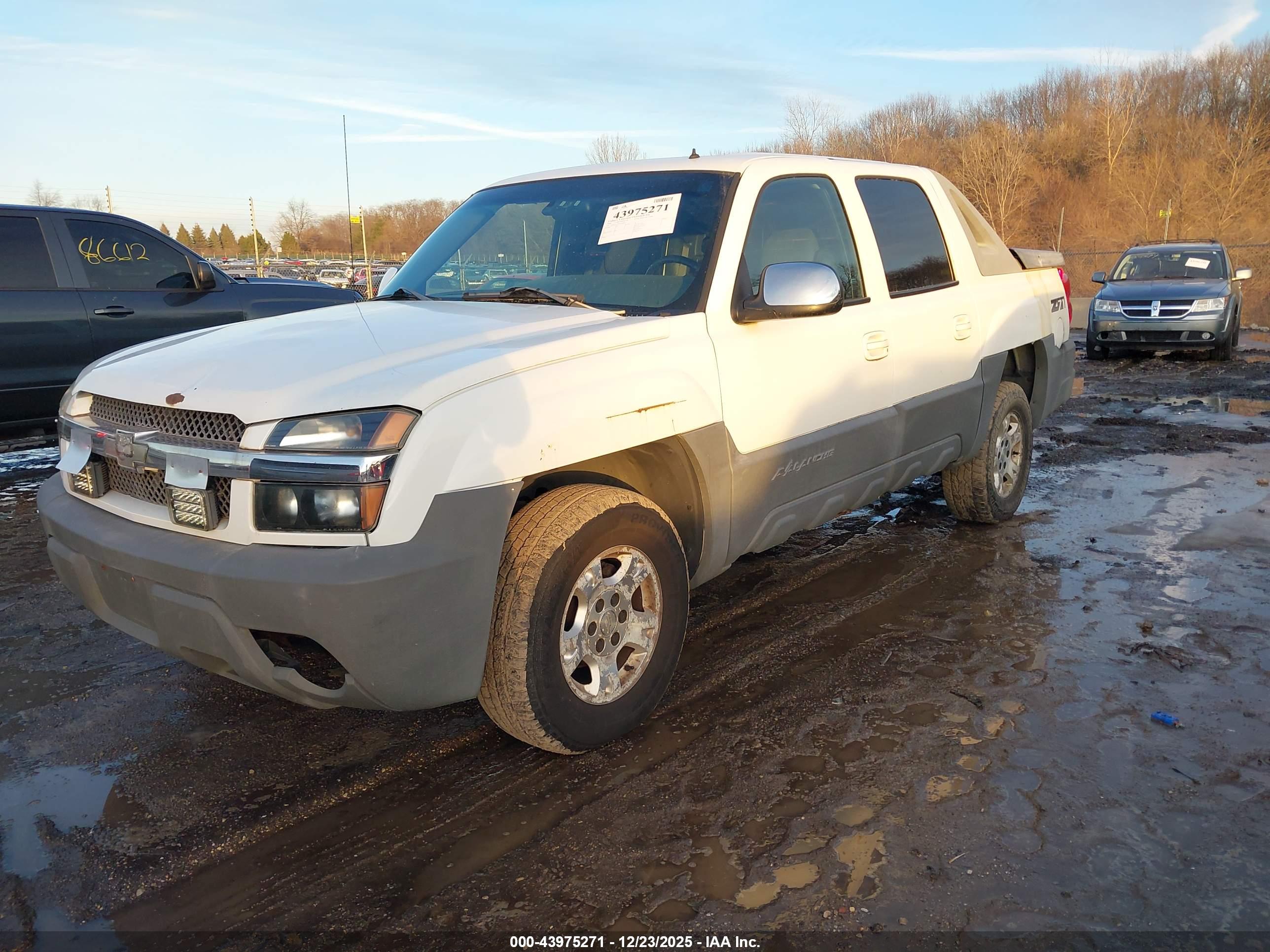 CHEVROLET AVALANCHE image 2