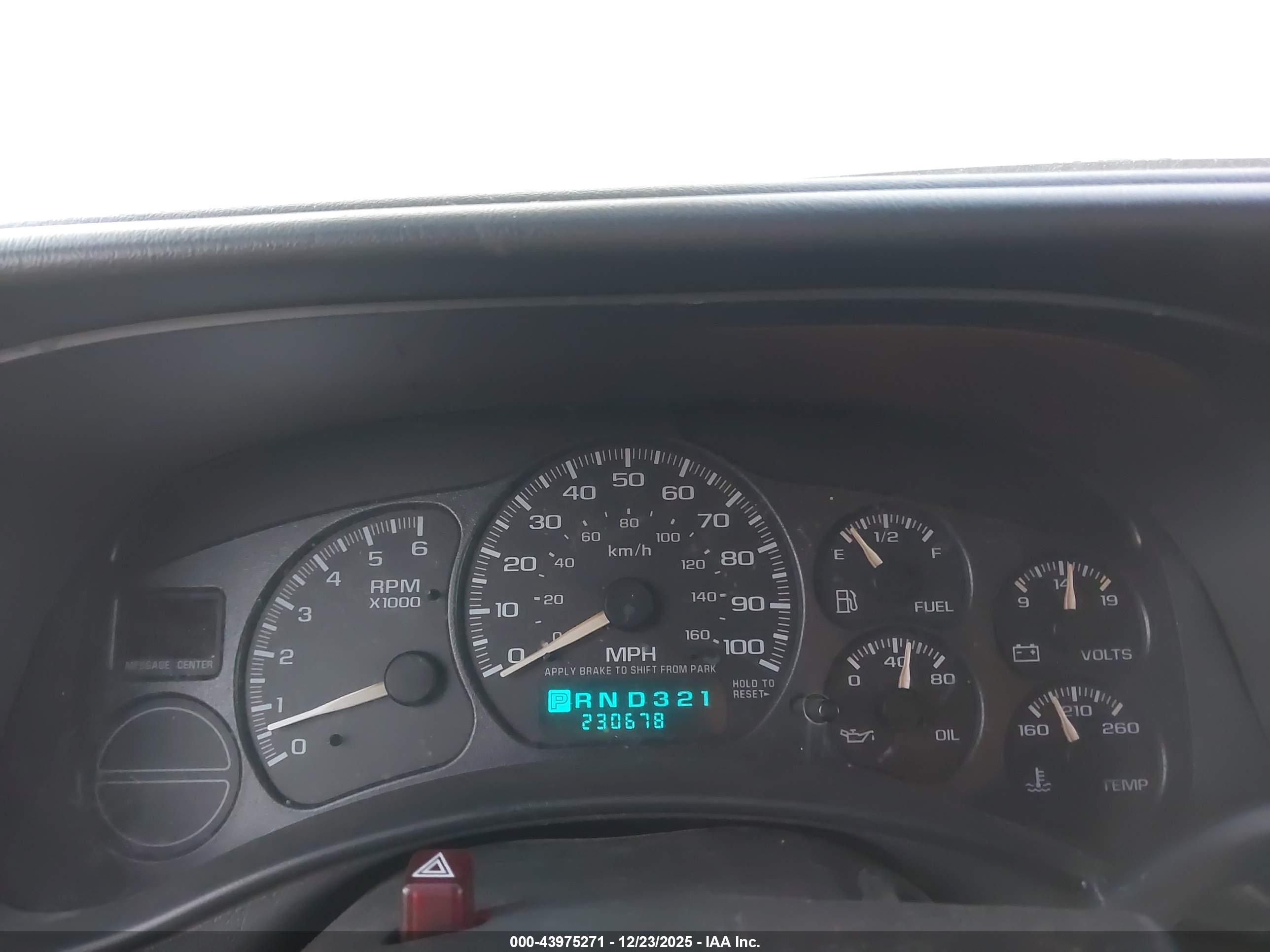 CHEVROLET AVALANCHE image 7