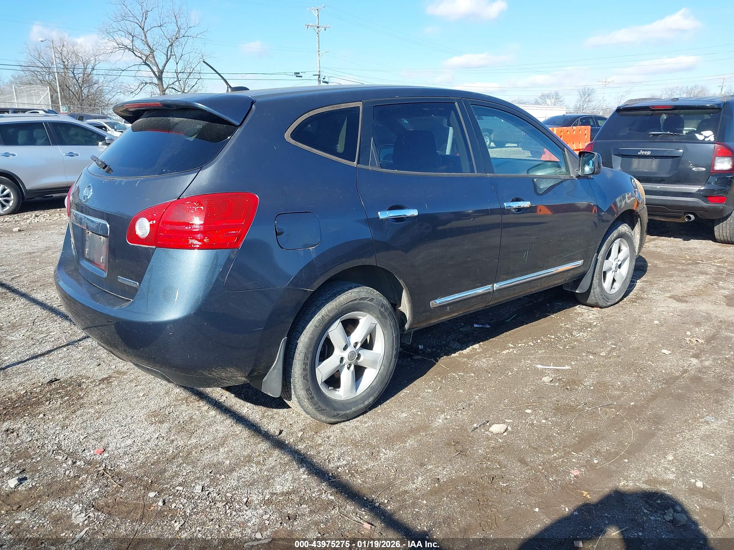 NISSAN ROGUE image 4