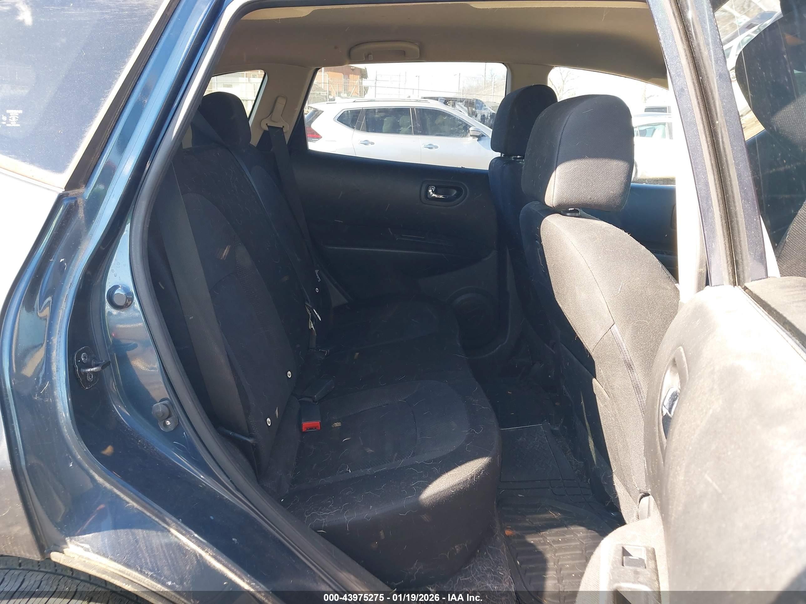 NISSAN ROGUE image 8