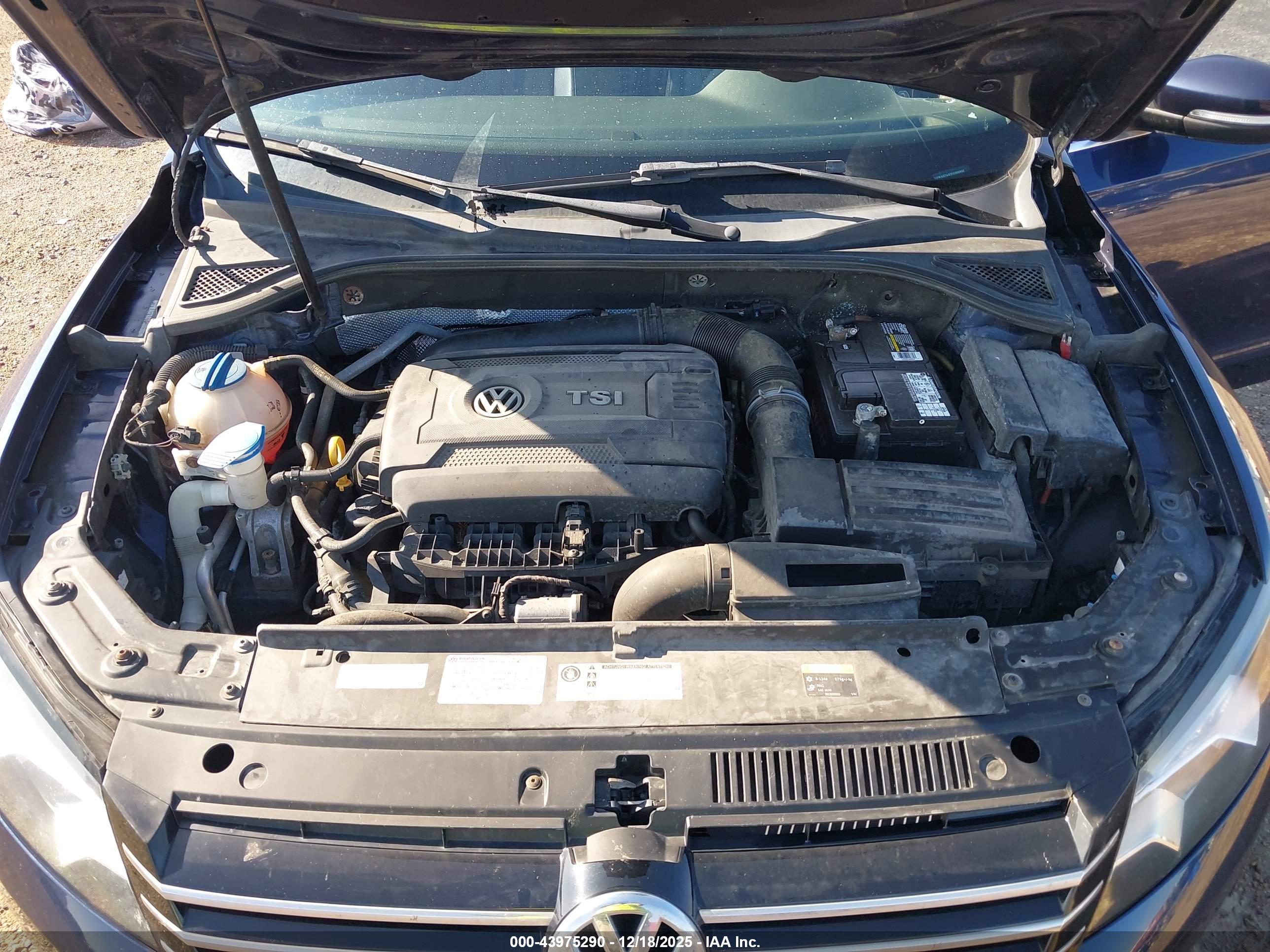 VOLKSWAGEN PASSAT image 10