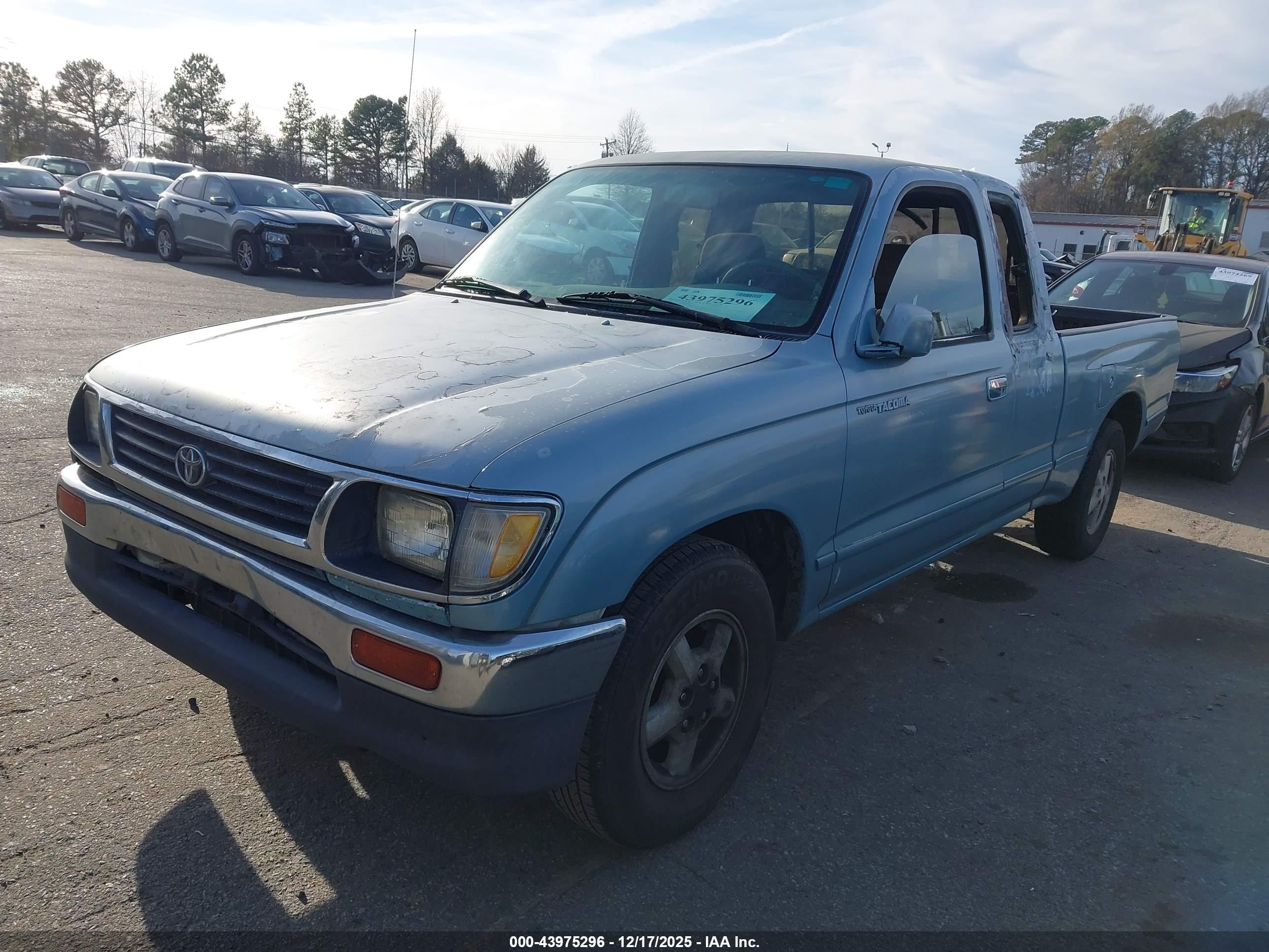 TOYOTA TACOMA image 2