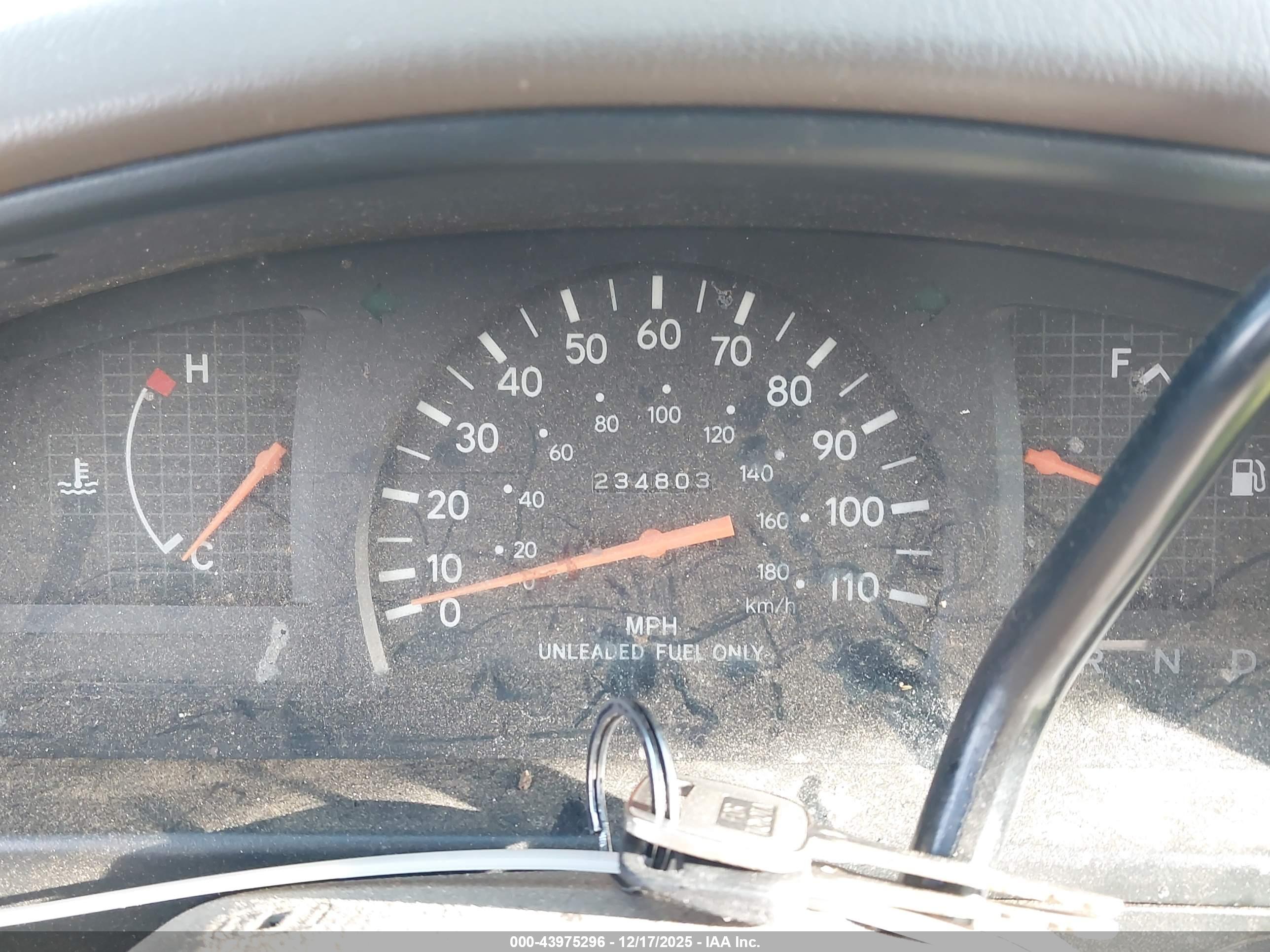 TOYOTA TACOMA image 7