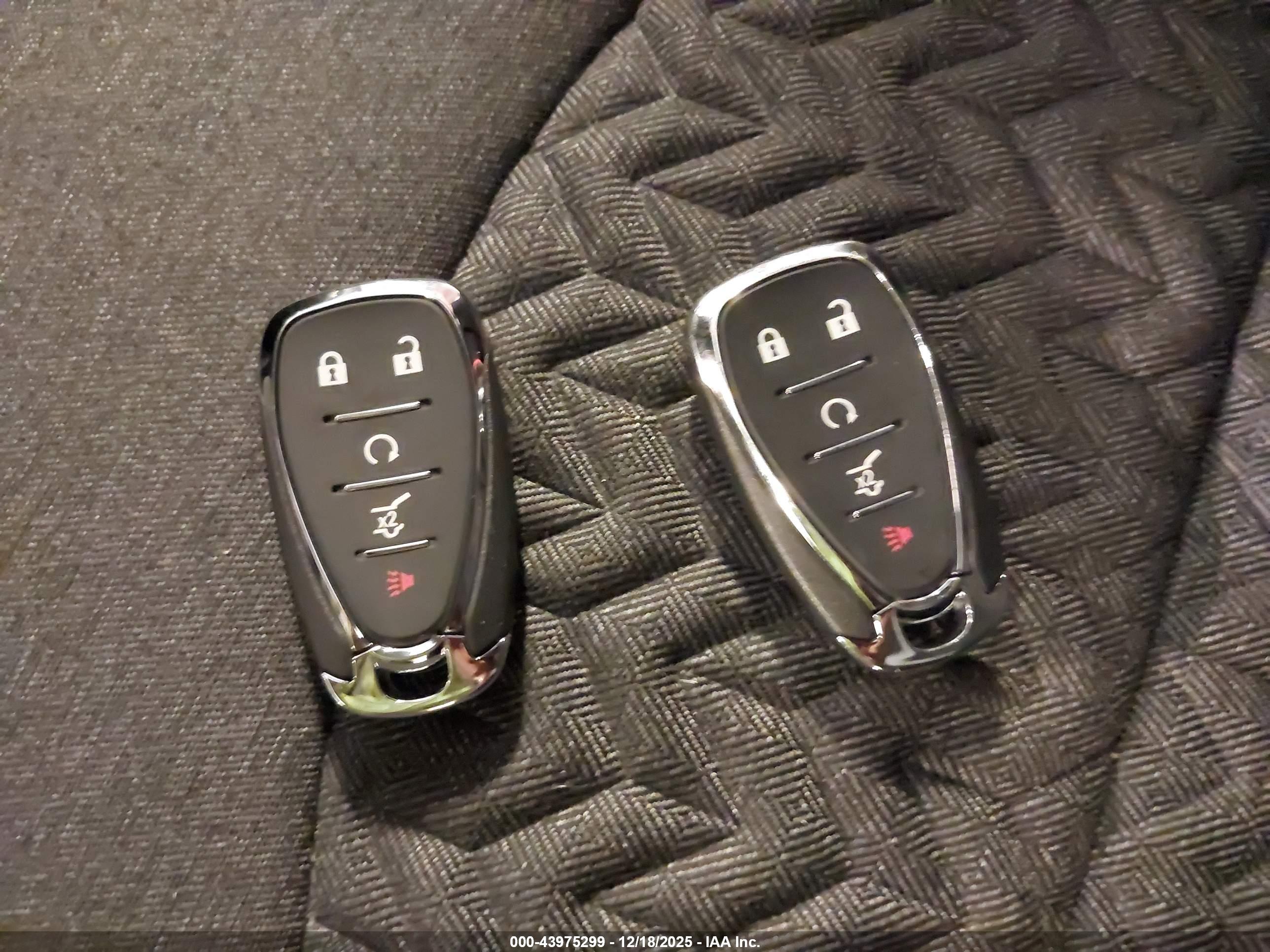 CHEVROLET EQUINOX image 11