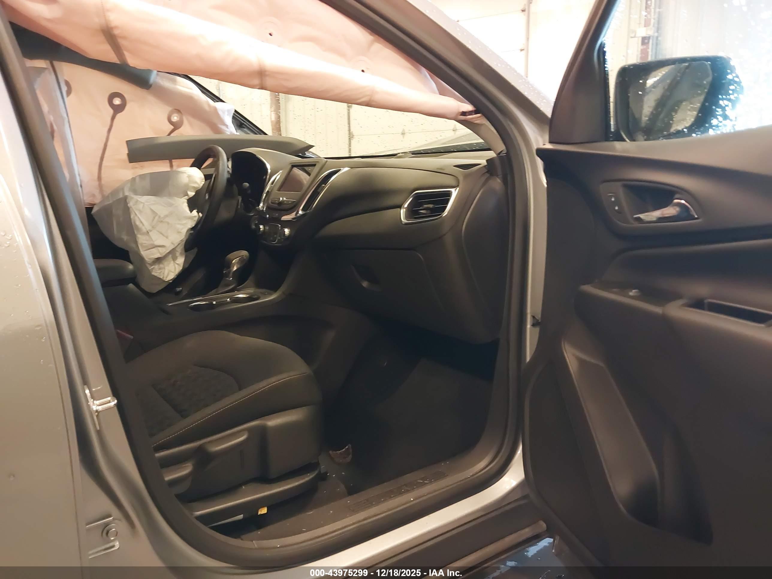 CHEVROLET EQUINOX image 5