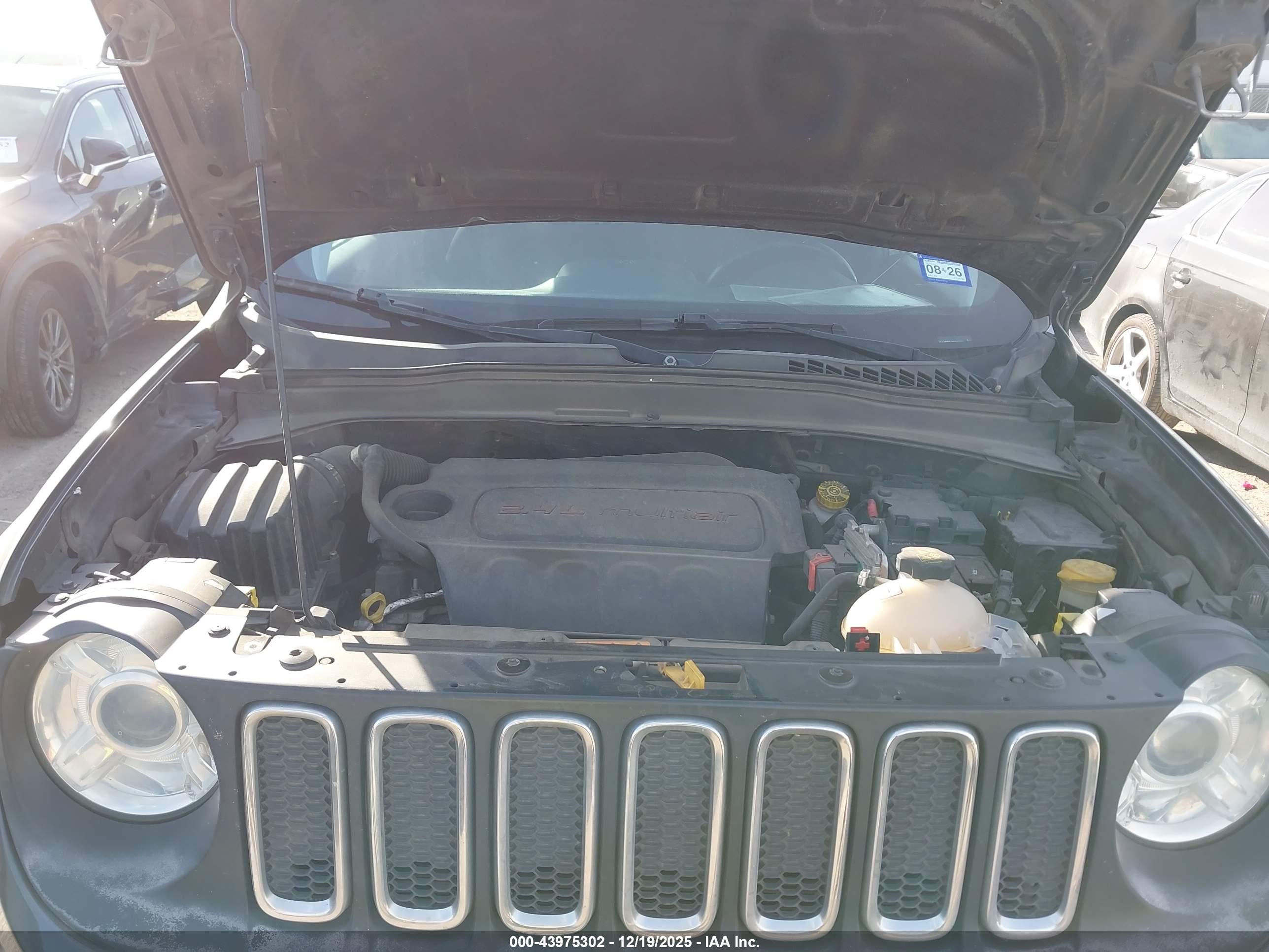 JEEP RENEGADE image 10