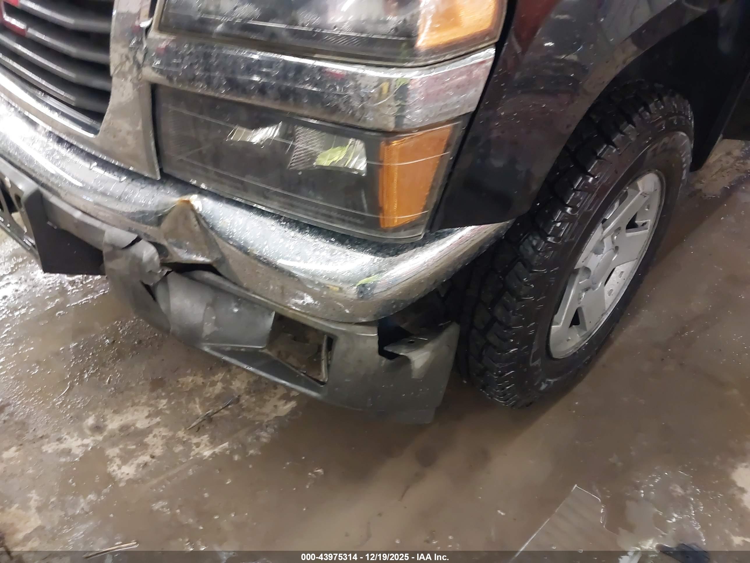 GMC CANYON image 6